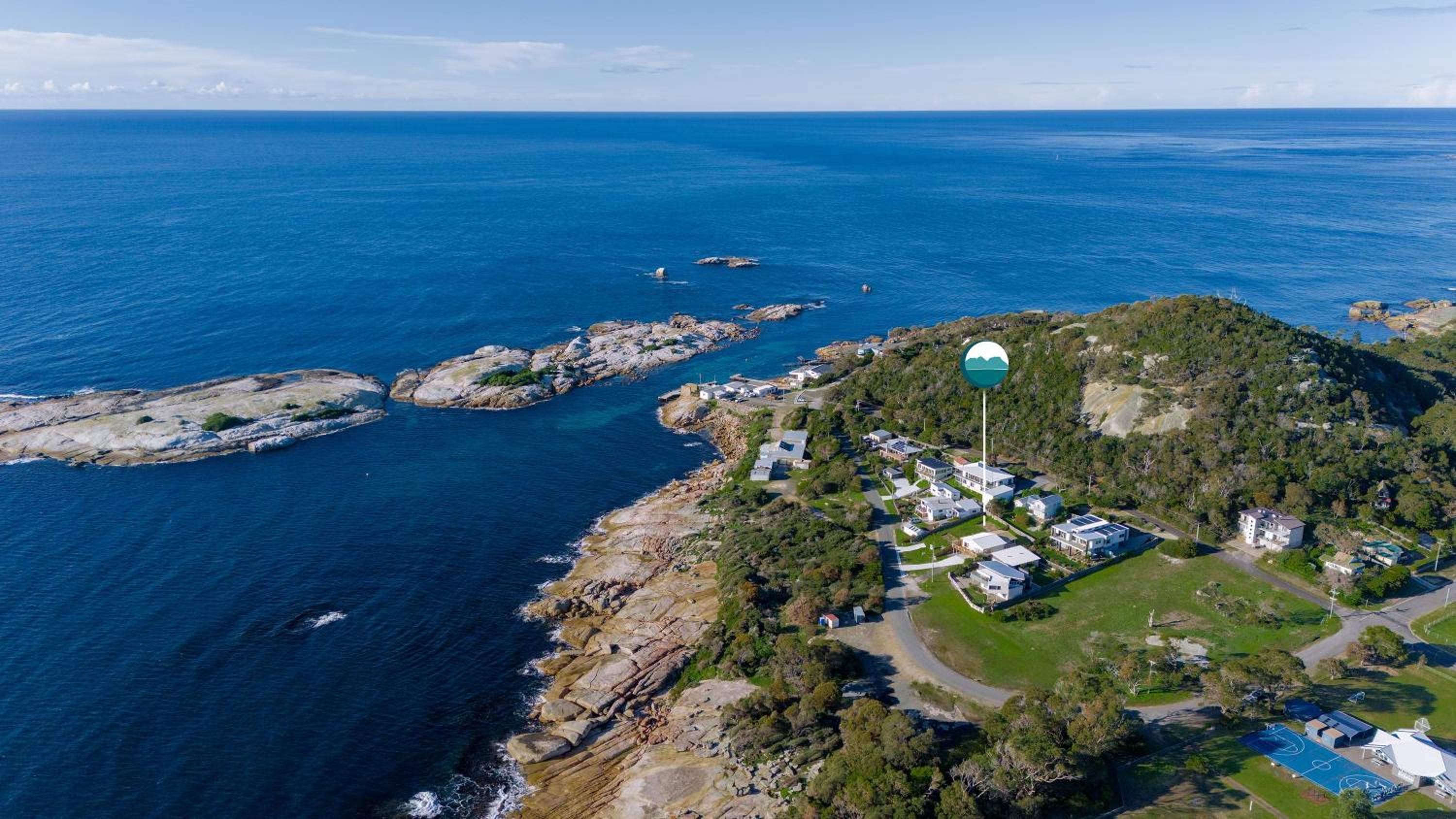 Silver Hill ~ from farm cottage to splendid beachy vibes!
