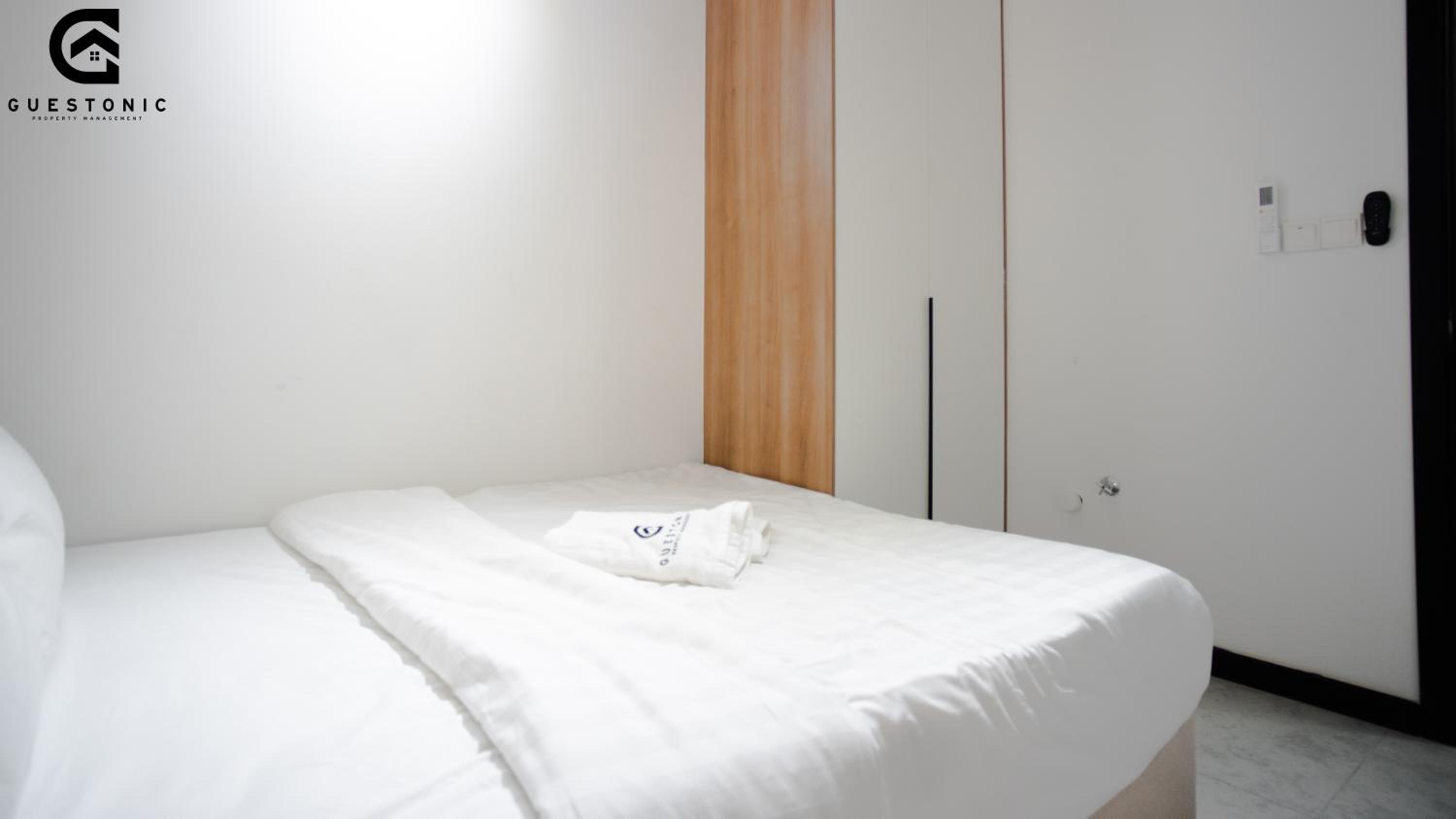 NeuSuite Cozy Studio by GUESTONIC