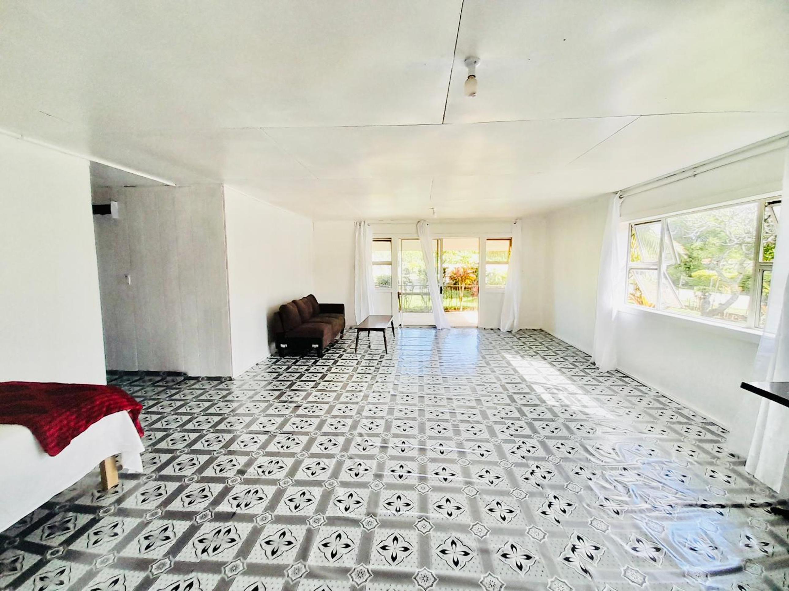 Tonga Airport Cottage - Private Twin Room with Shared bathroom - Budget Accommodation view 4