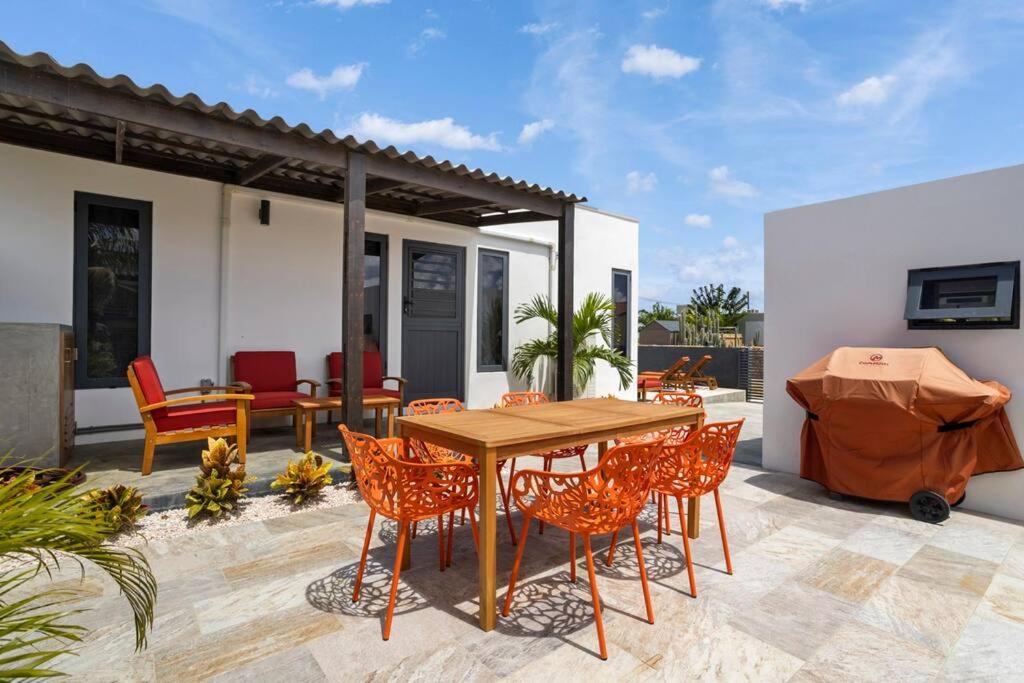 Four Villas with private Magnesium Pool 3 min to the Beach Dive Rinse Tank Villa N1