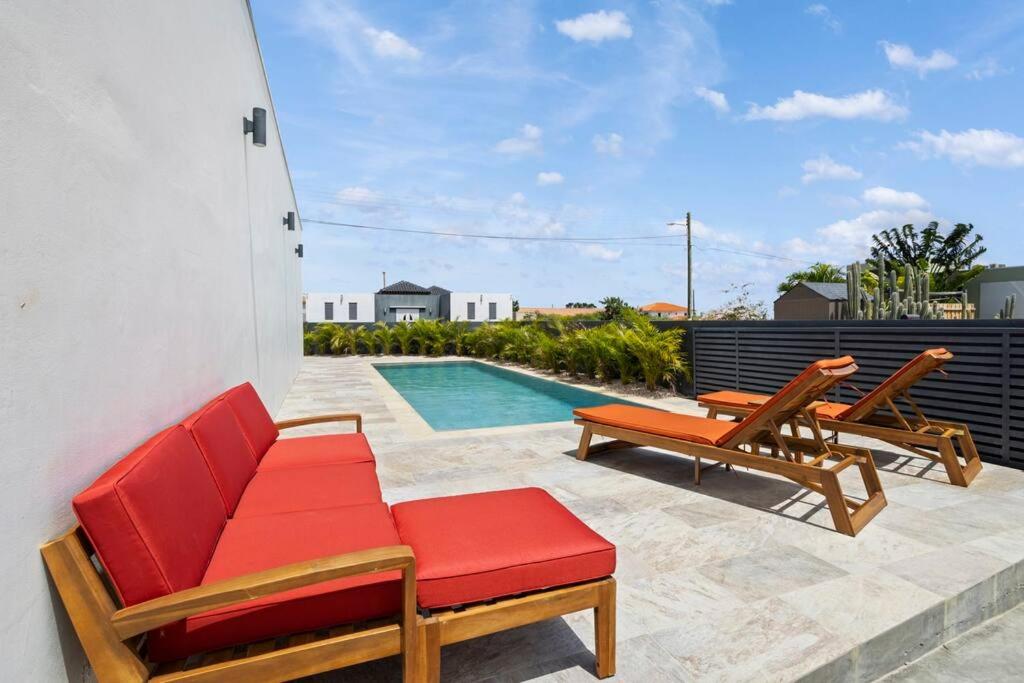 Four Villas with private Magnesium Pool 3 min to the Beach Dive Rinse Tank Villa N1
