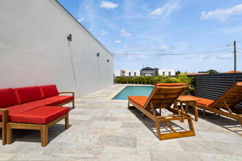 Four Villas with private Magnesium Pool 3 min to the Beach Dive Rinse Tank Villa N1