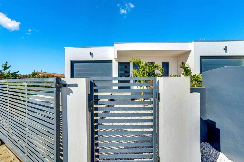 Four Villas with private Magnesium Pool 3 min to the Beach Dive Rinse Tank Villa N1