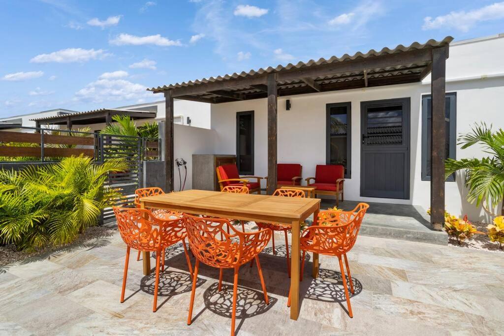 Four Villas with private Magnesium Pool 3 min to the Beach Dive Rinse Tank Villa N1