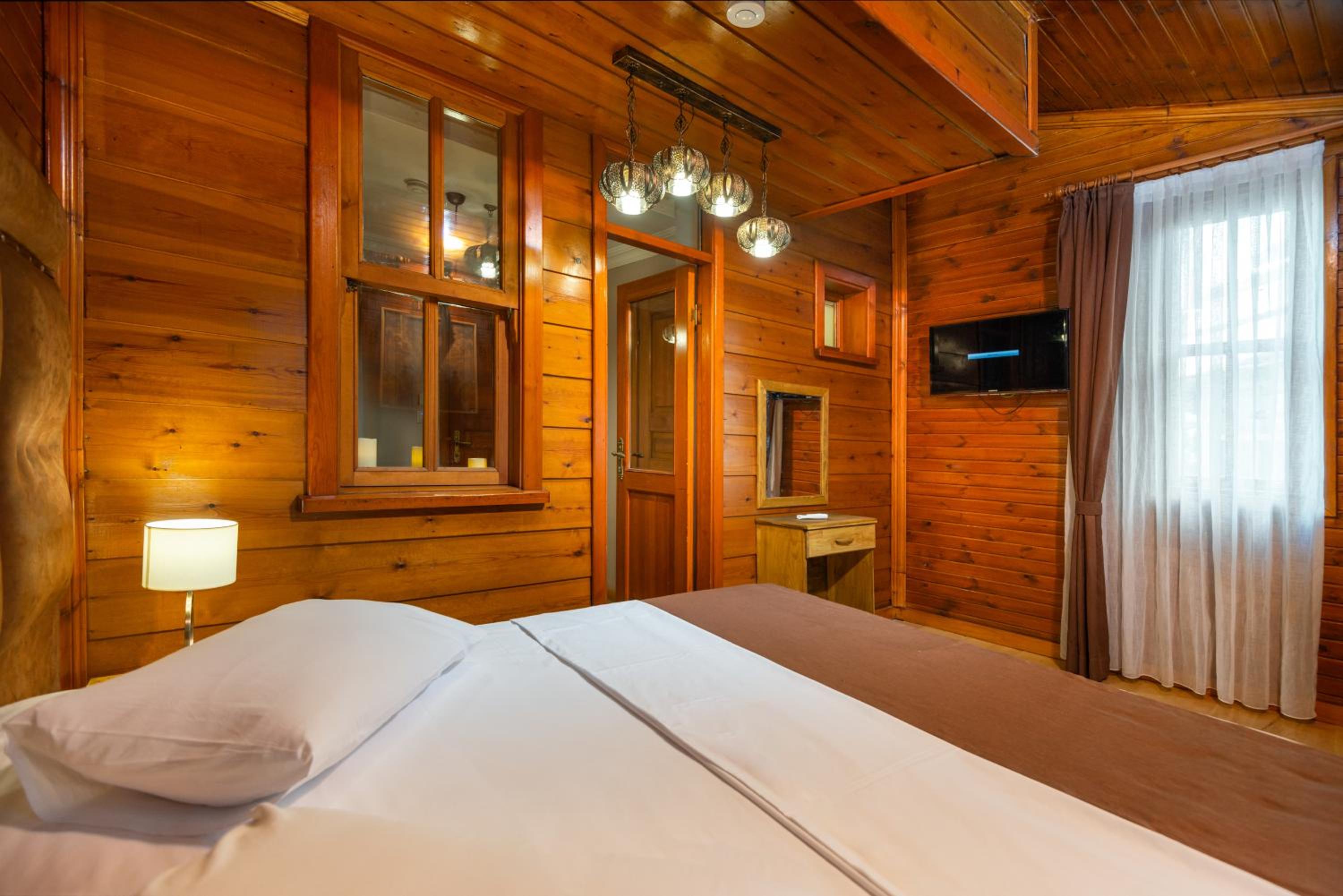 Wonder Wood Otel - Image 11