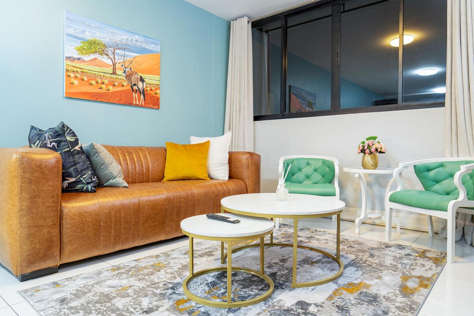 La Belle Luxury Suites - Two Executive Apartments with Pool & Gym Windhoek CBD