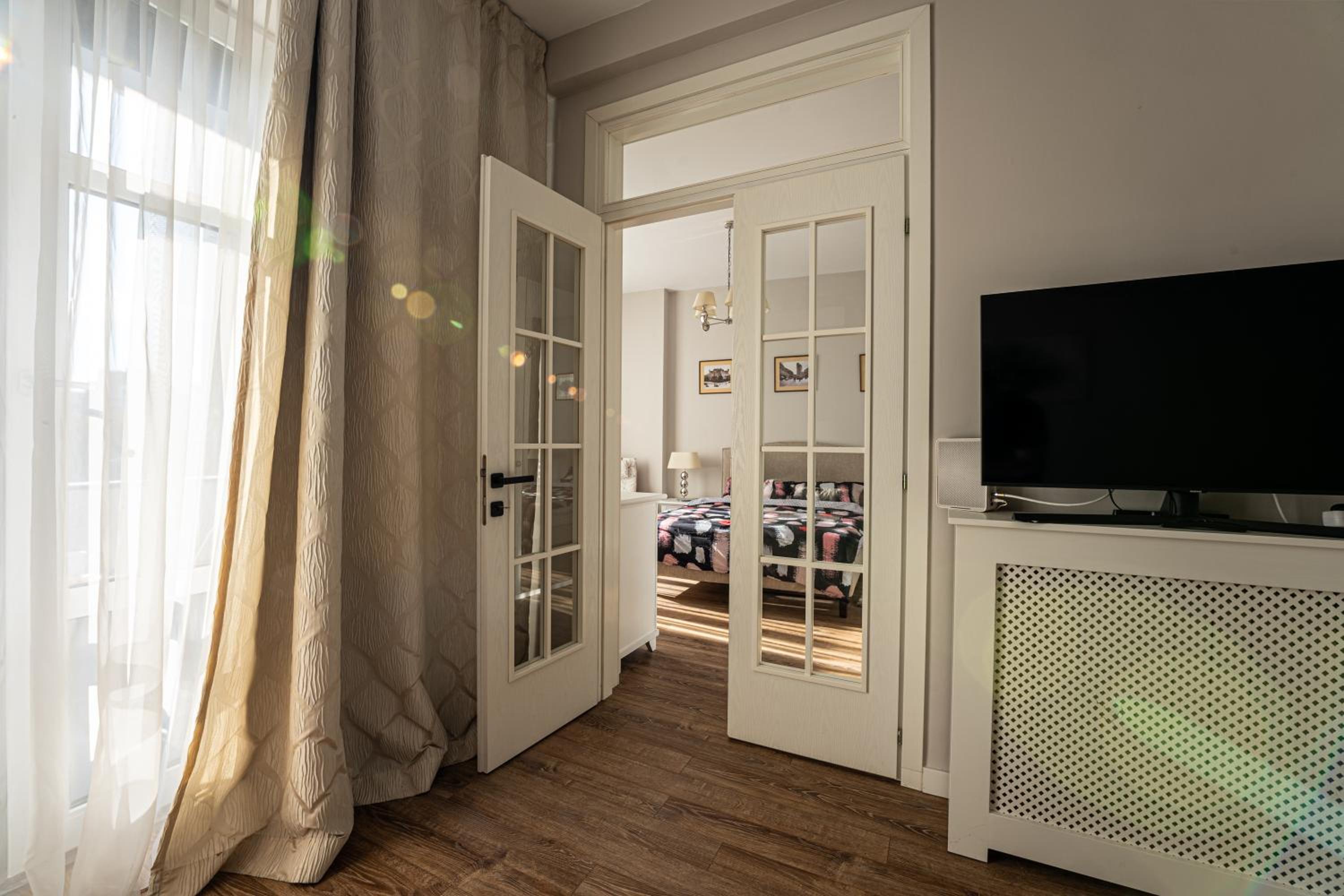 Cozy Two Room Apartment - Bucharest City Center & Old Town view 2