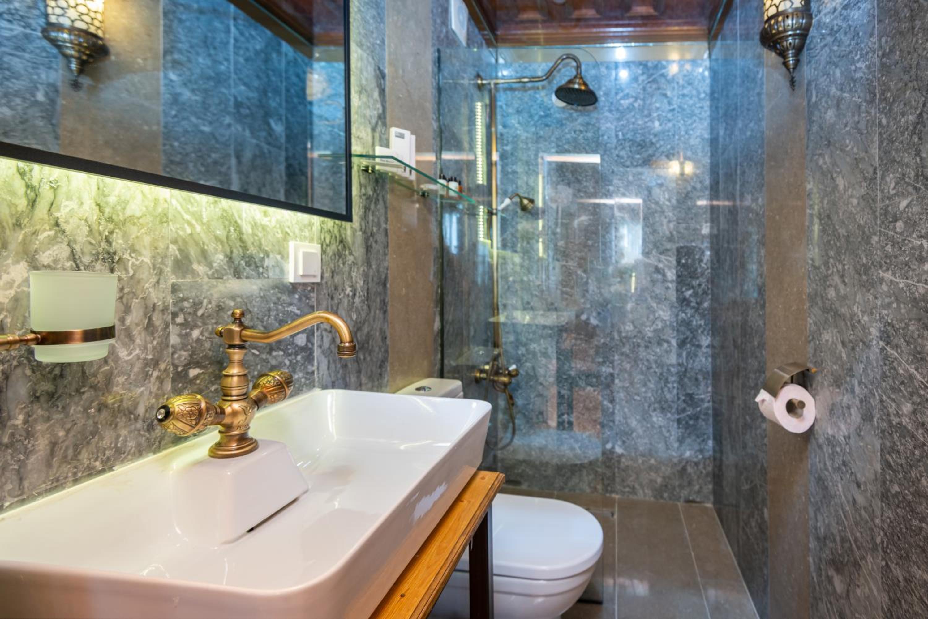 Wonder Wood Otel - Image 75