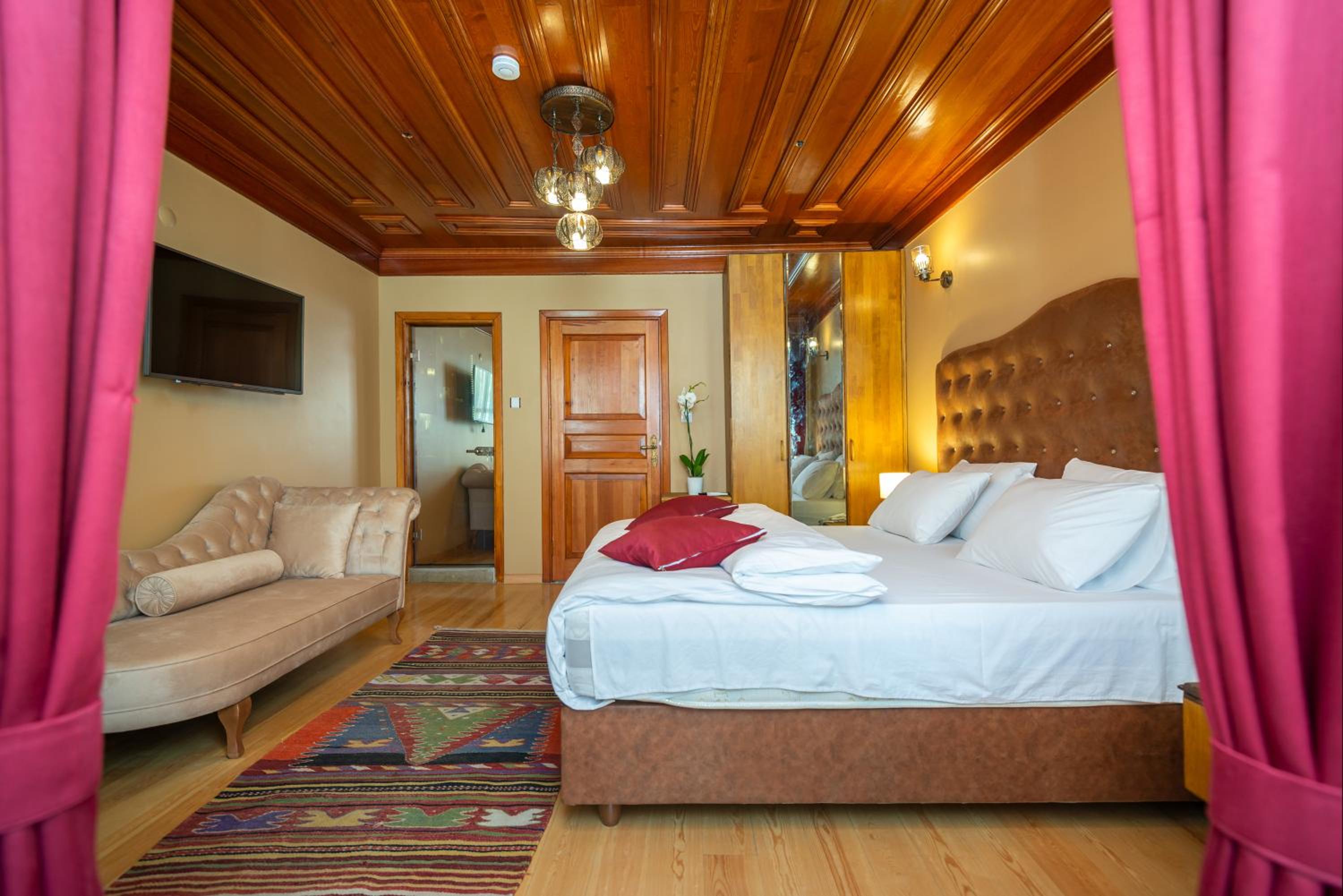 Wonder Wood Otel - Image 25