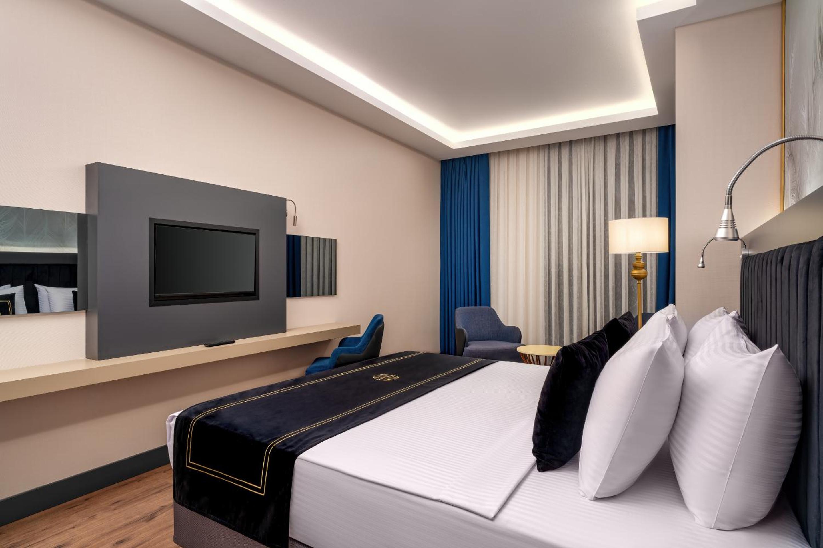 Best Western Premier Hidden Hills Hotel