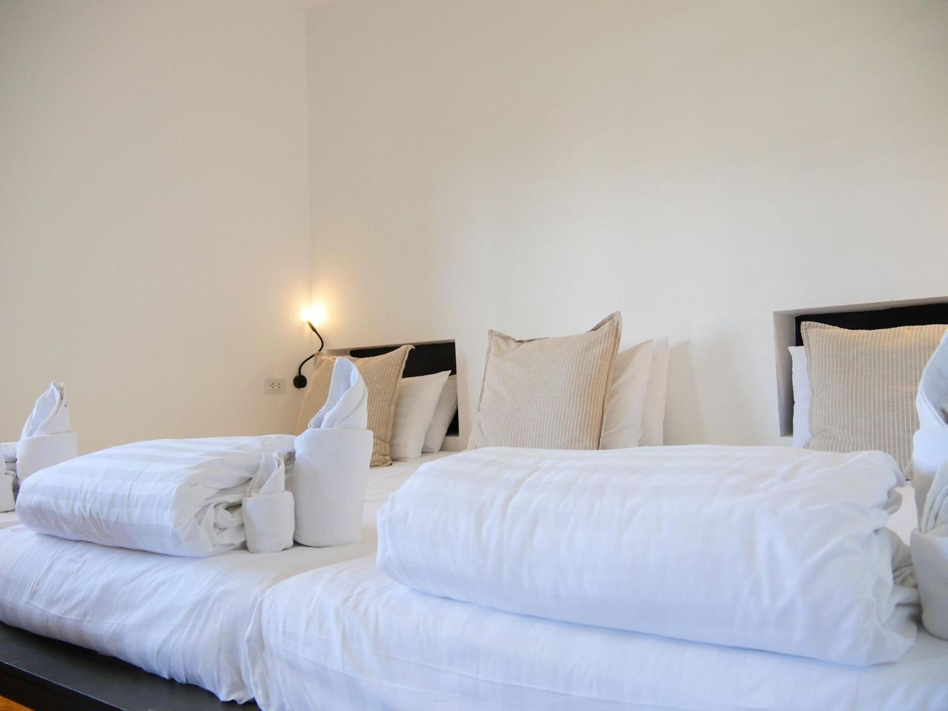 Book a Bed Poshtel - SHA Plus