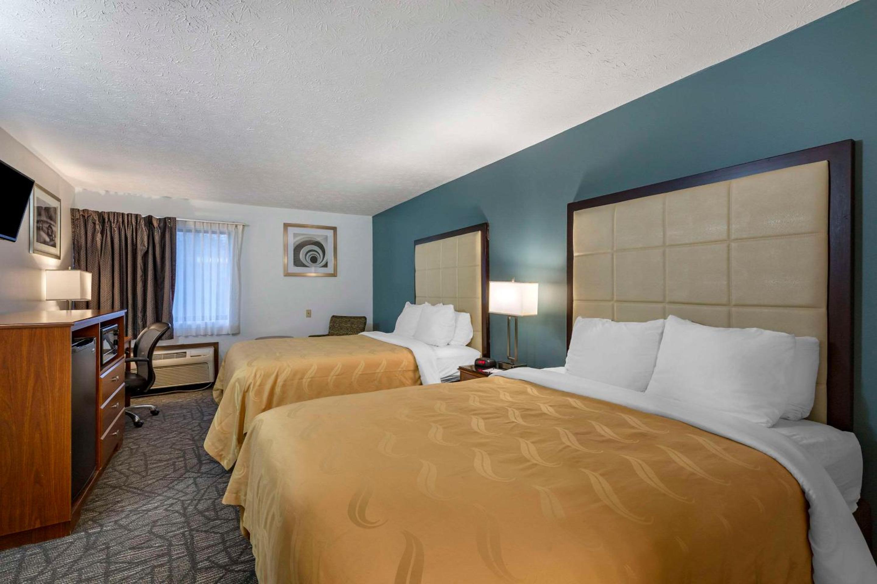Quality Inn Austintown-Youngstown West