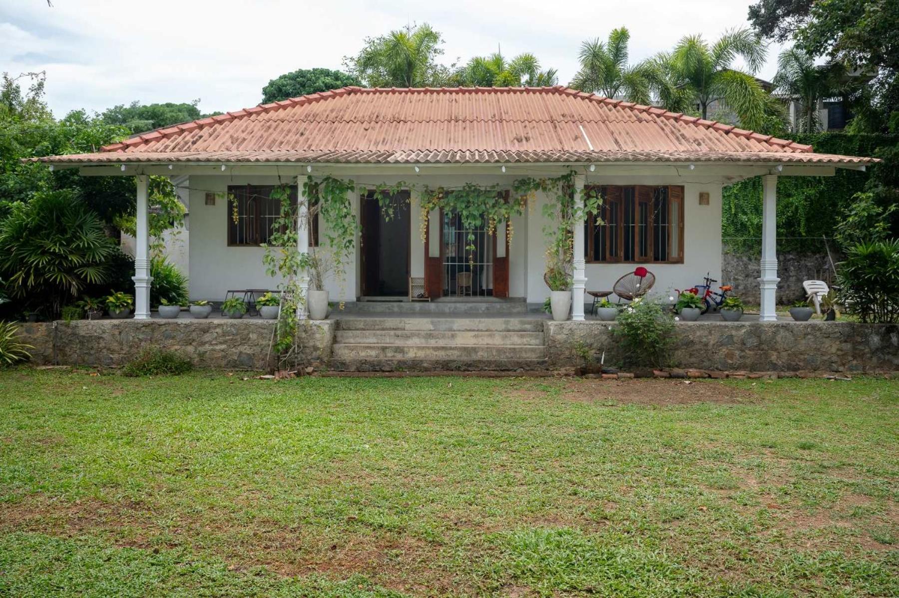 AJ's Bungalow