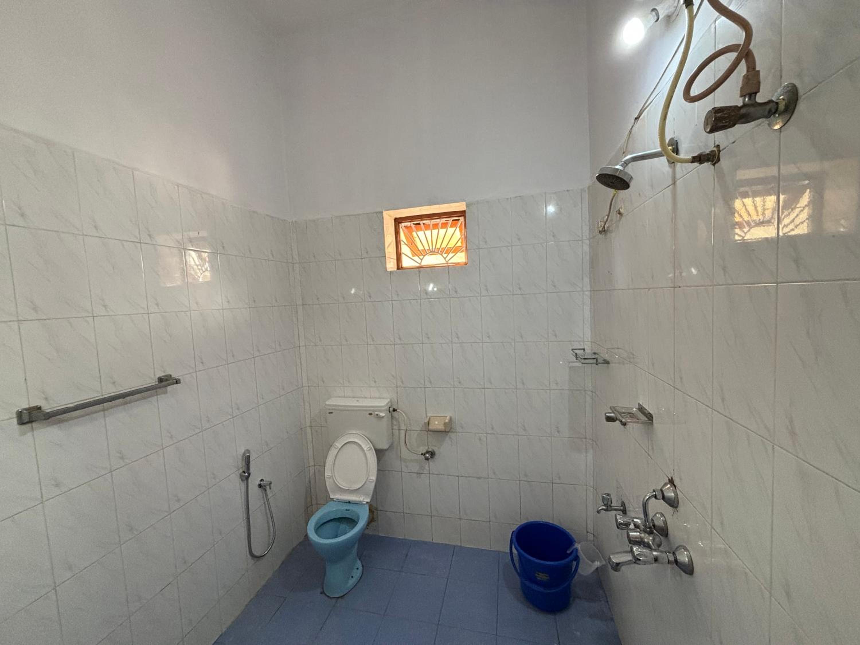 Angelina guest house, Anjuna Beach Road