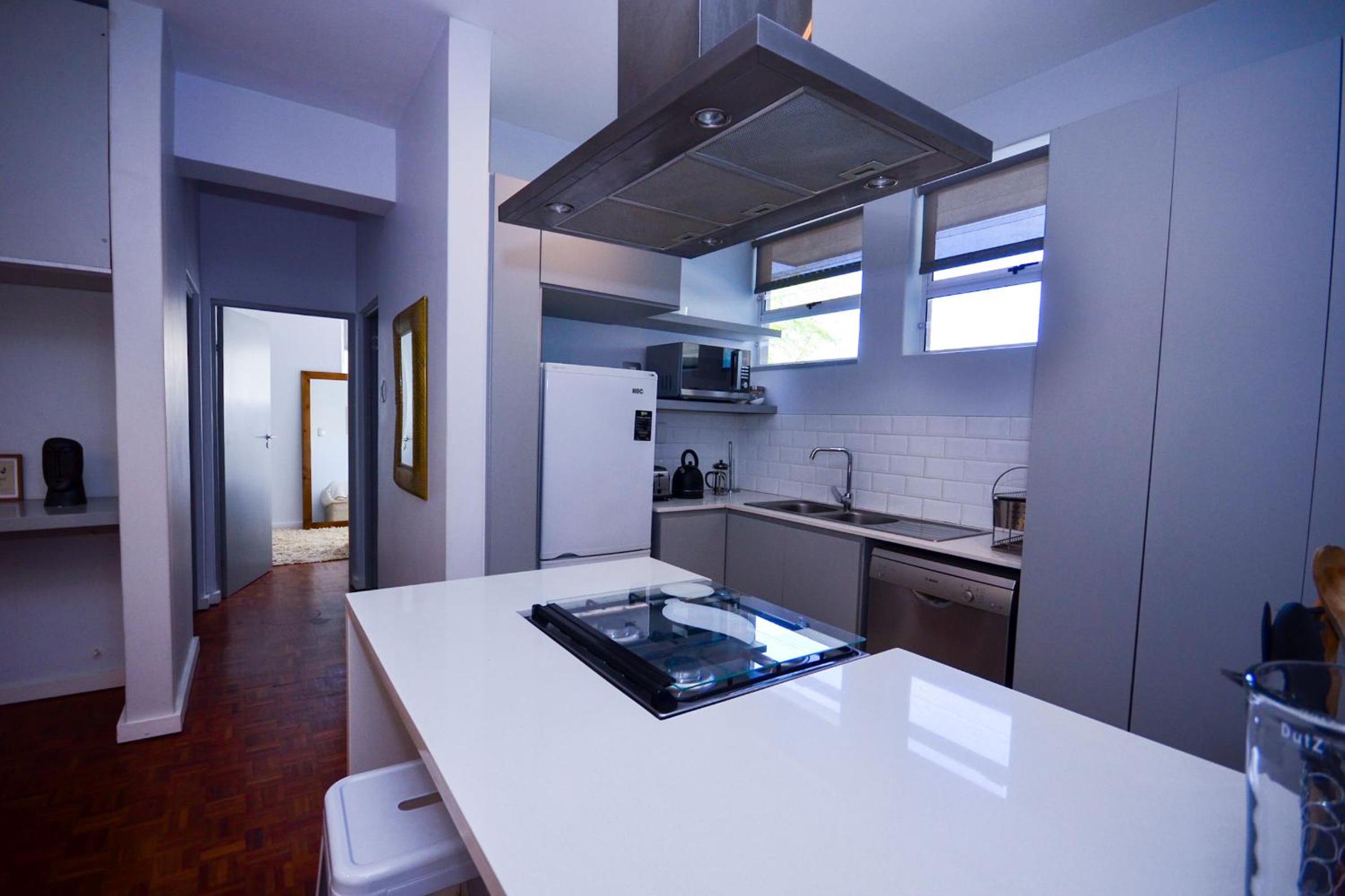 Enjoy Cape Town at our Green Point Apartment view 4
