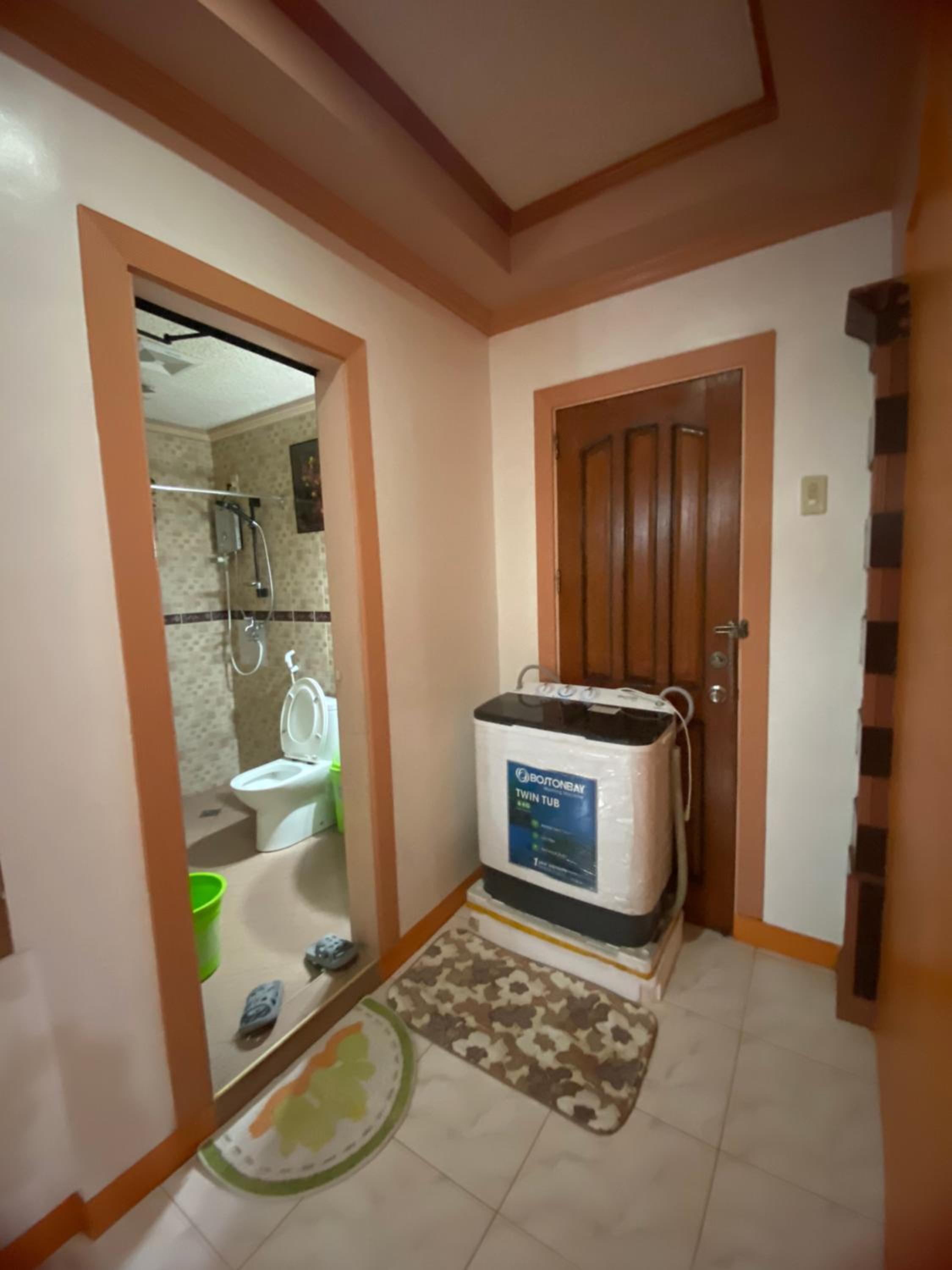 Len Staycation in Panabo 3BDR-2BR-Downstairs Wifi Netflix