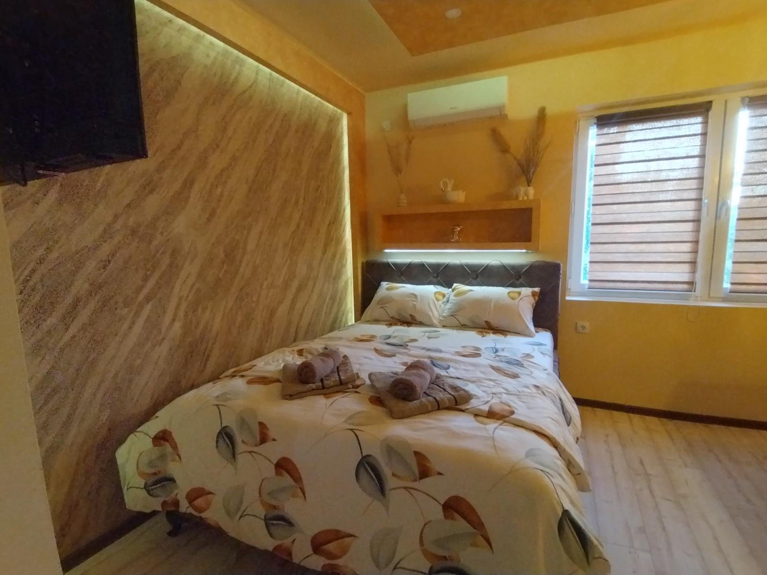 ROYAL LUX Kula view 5