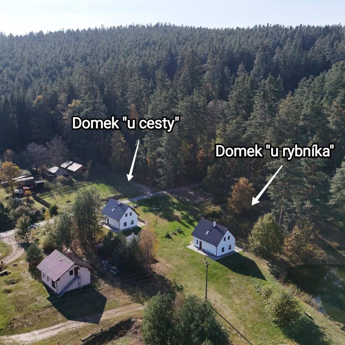 Klidná lokalita Na kraji lesa, celý dům s úschovnu kol