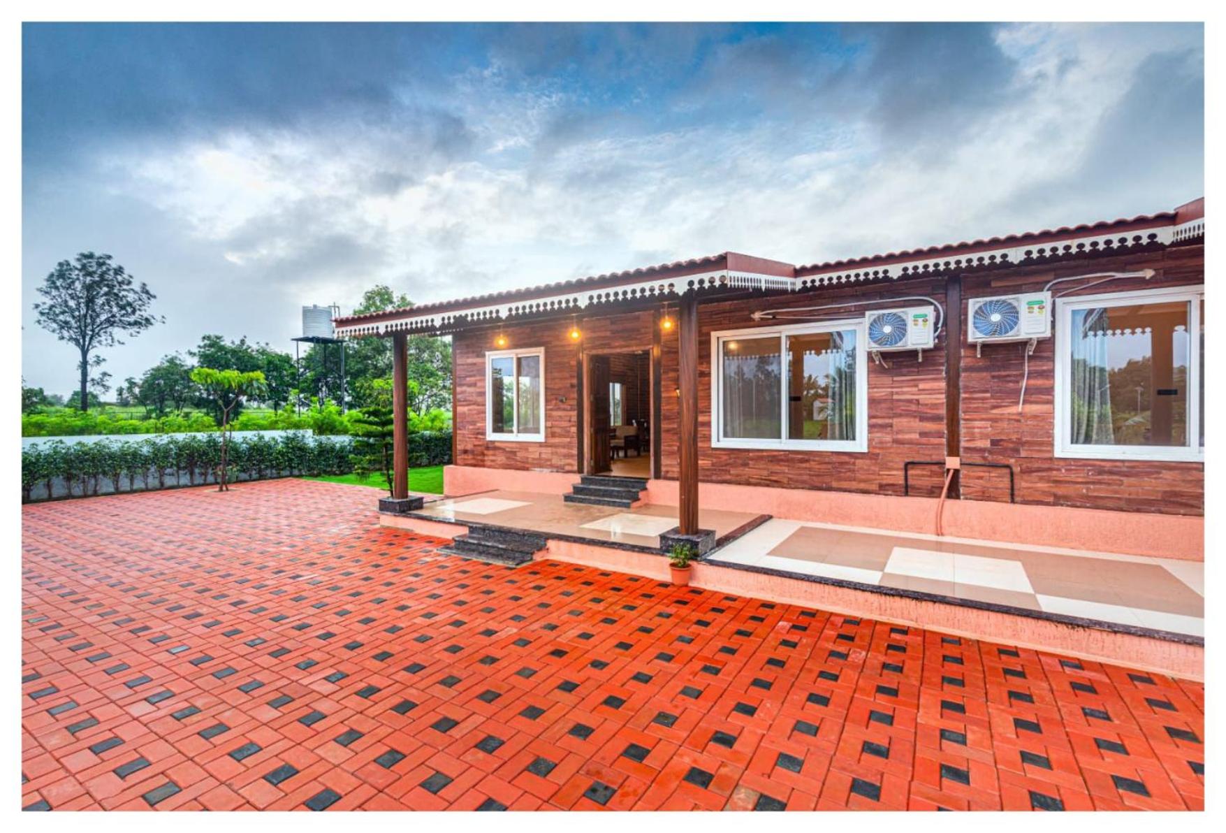 Beachy Farm 4BHk view 2