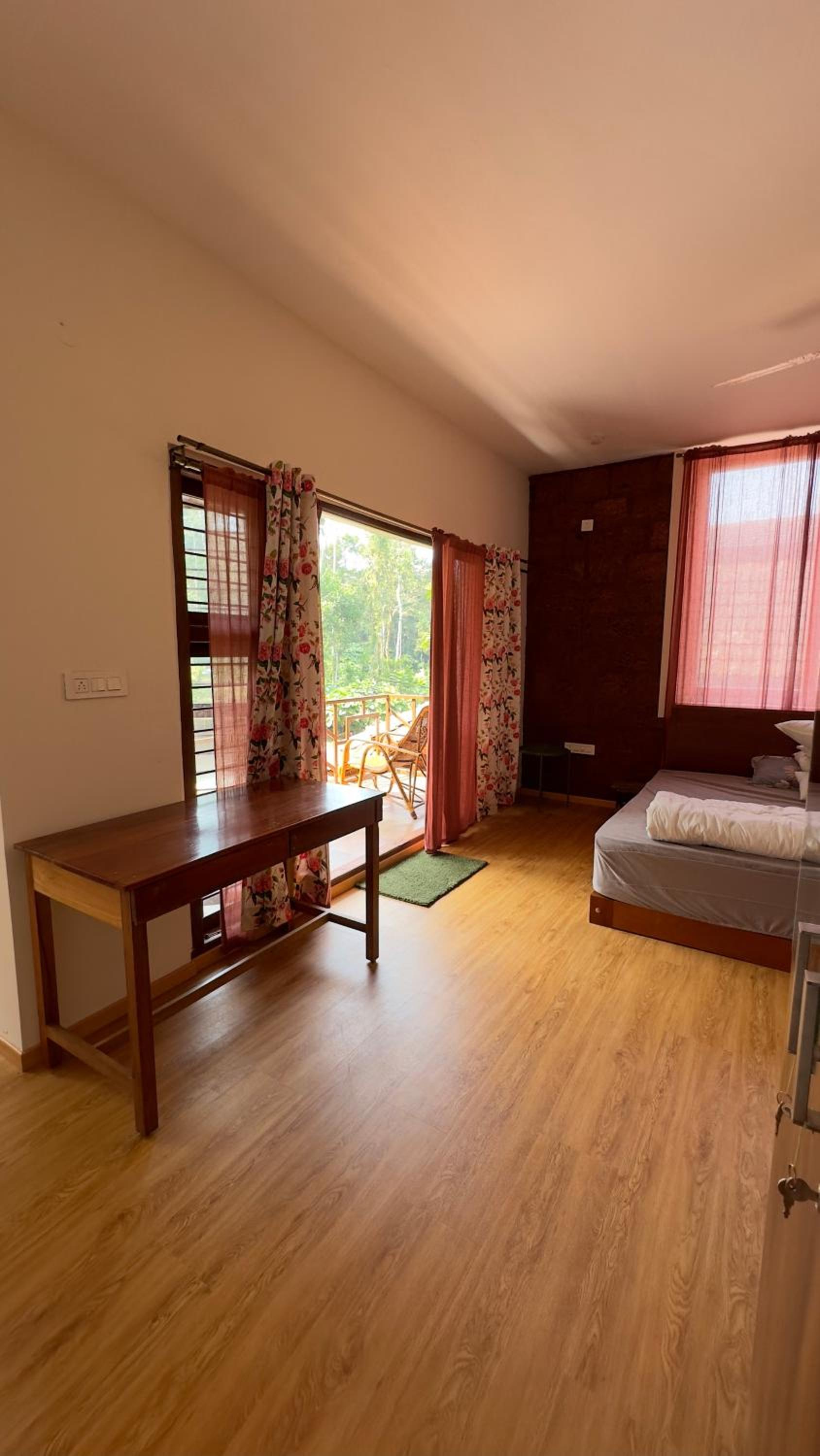 Pepper Berry Hills view 4