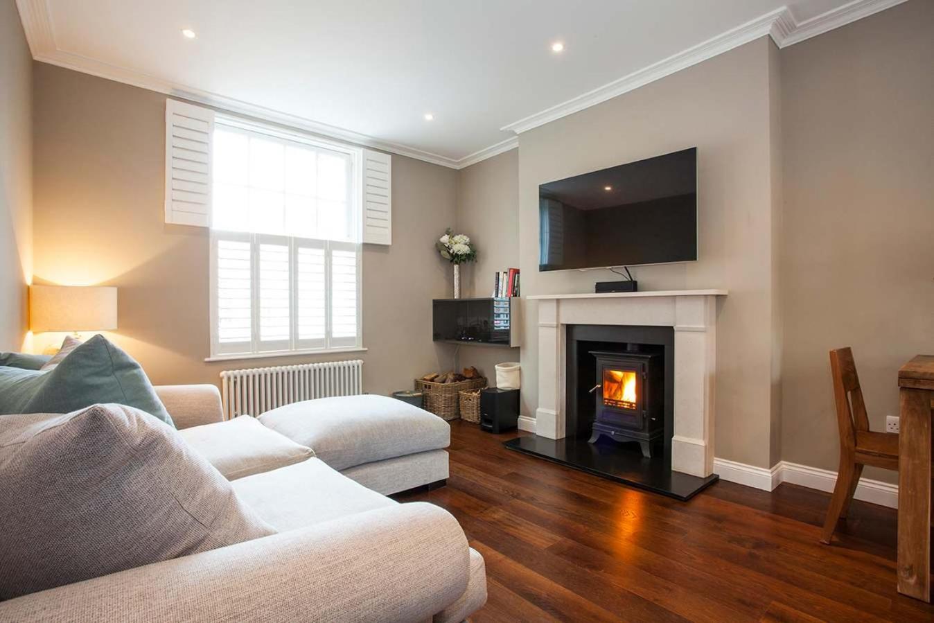 Luxury 2-Bed Marylebone Georgian House with Private Garden & Office