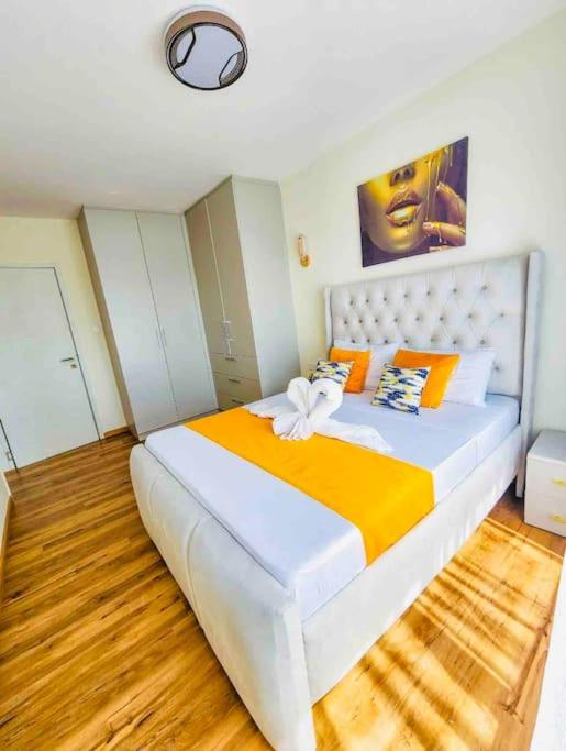 Honey Nairobi one bdrm Apt