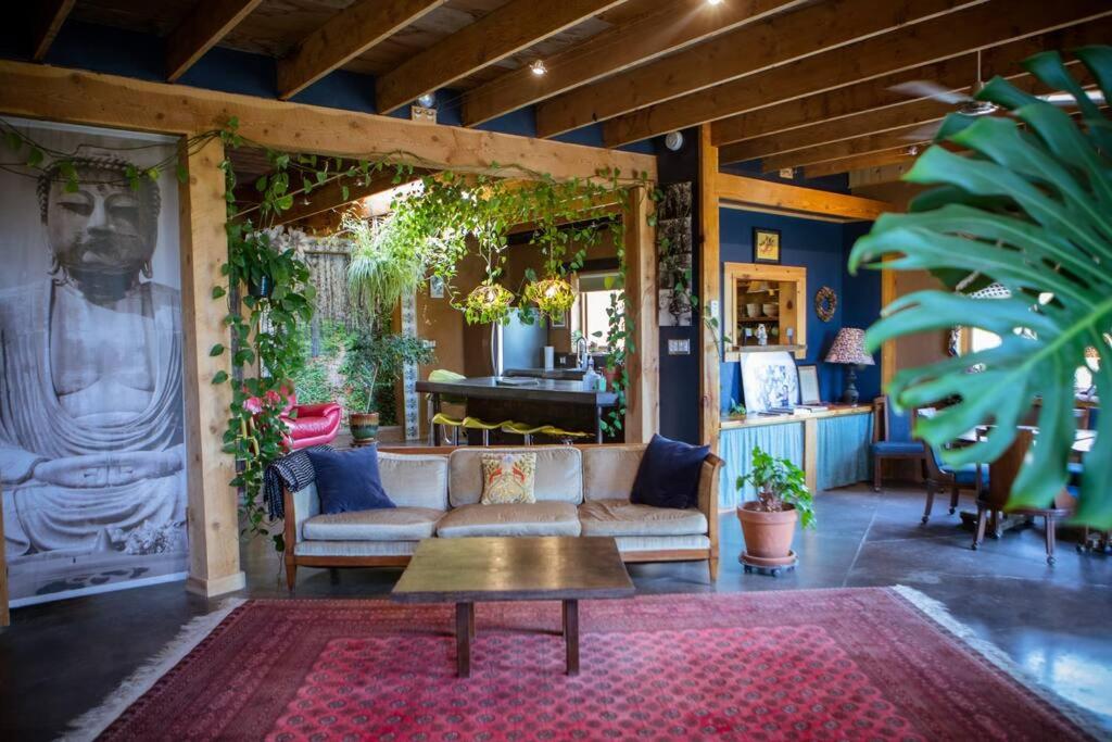 CASA DE COUGLETTA - Artist retreat, stunning views view 2