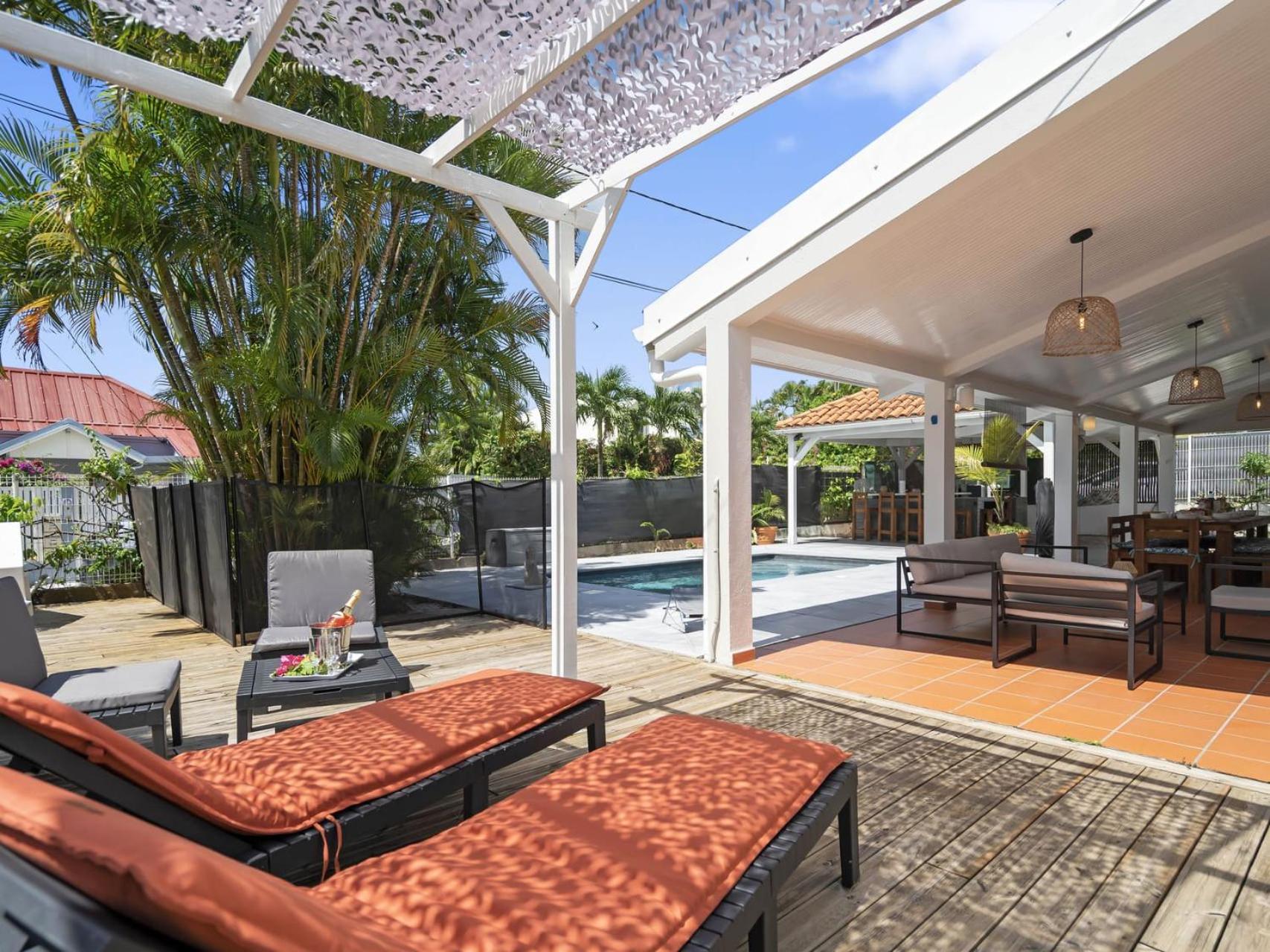 Villa Ti Rocher view 5