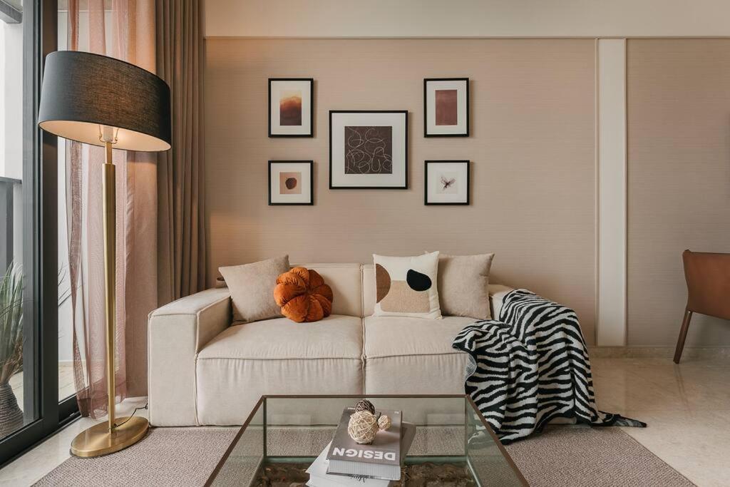 MarQ District 1 Elite Apartel by SSens