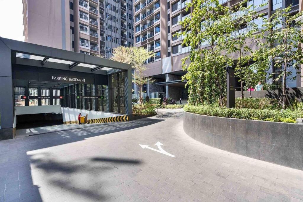 MarQ District 1 Elite Apartel by SSens