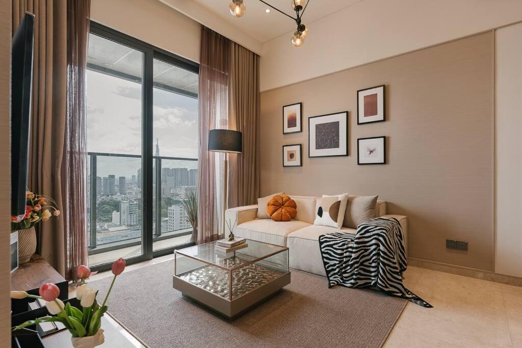 MarQ District 1 Elite Apartel by SSens