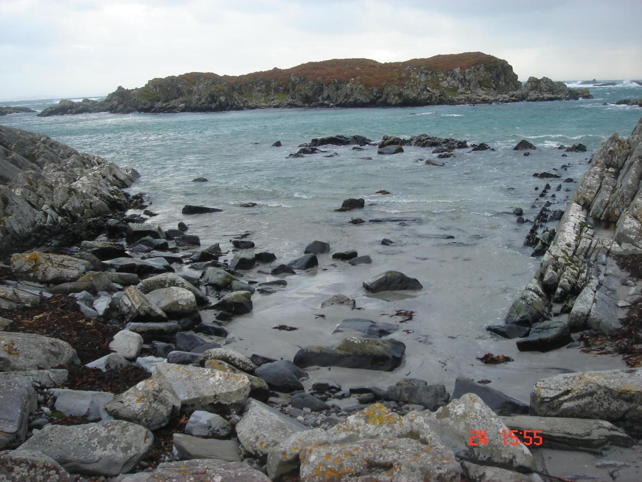 Erisgeir Sleeps 6 with Private Grounds view 3