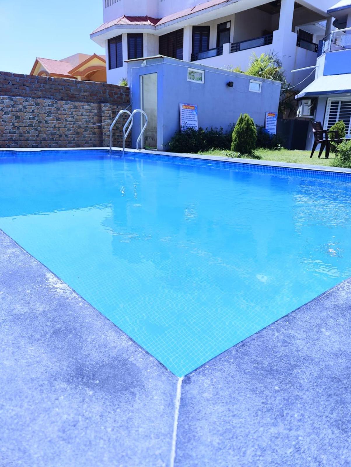 Photo 12