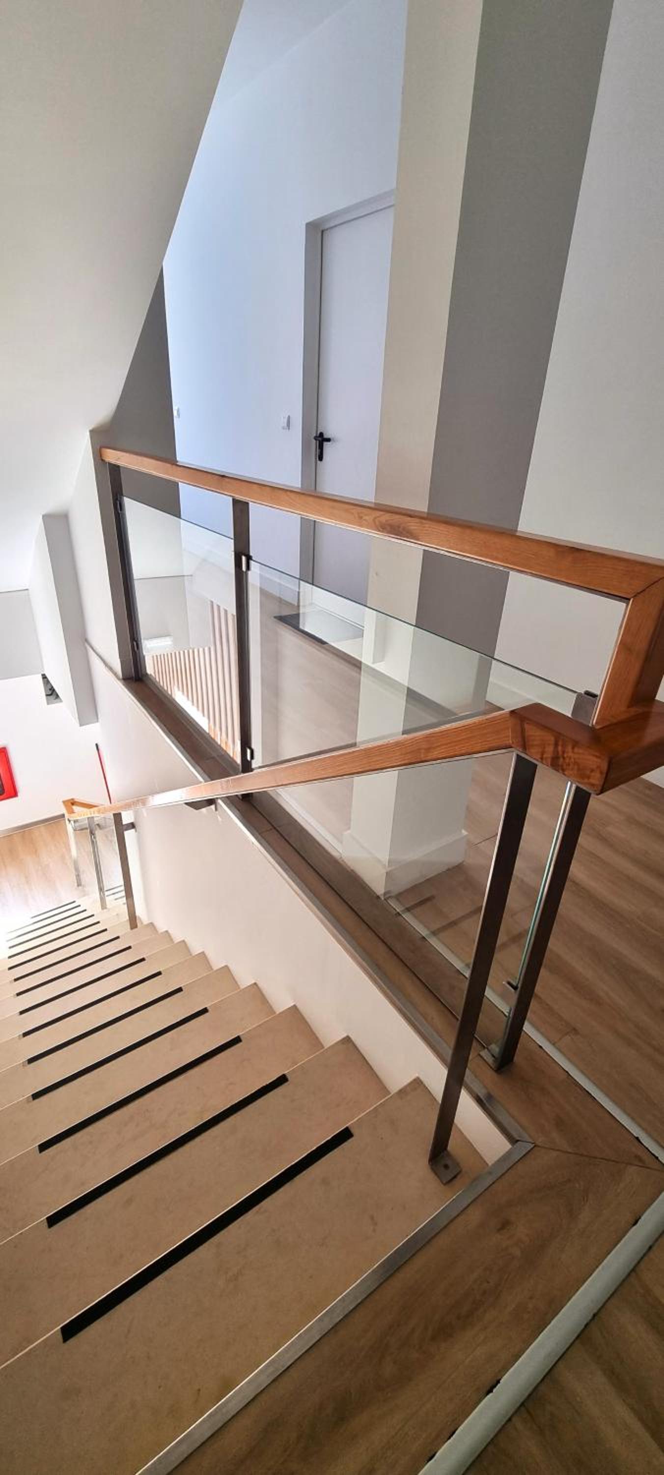 2BR Apartment Walk Everywhere in Funchal view 4