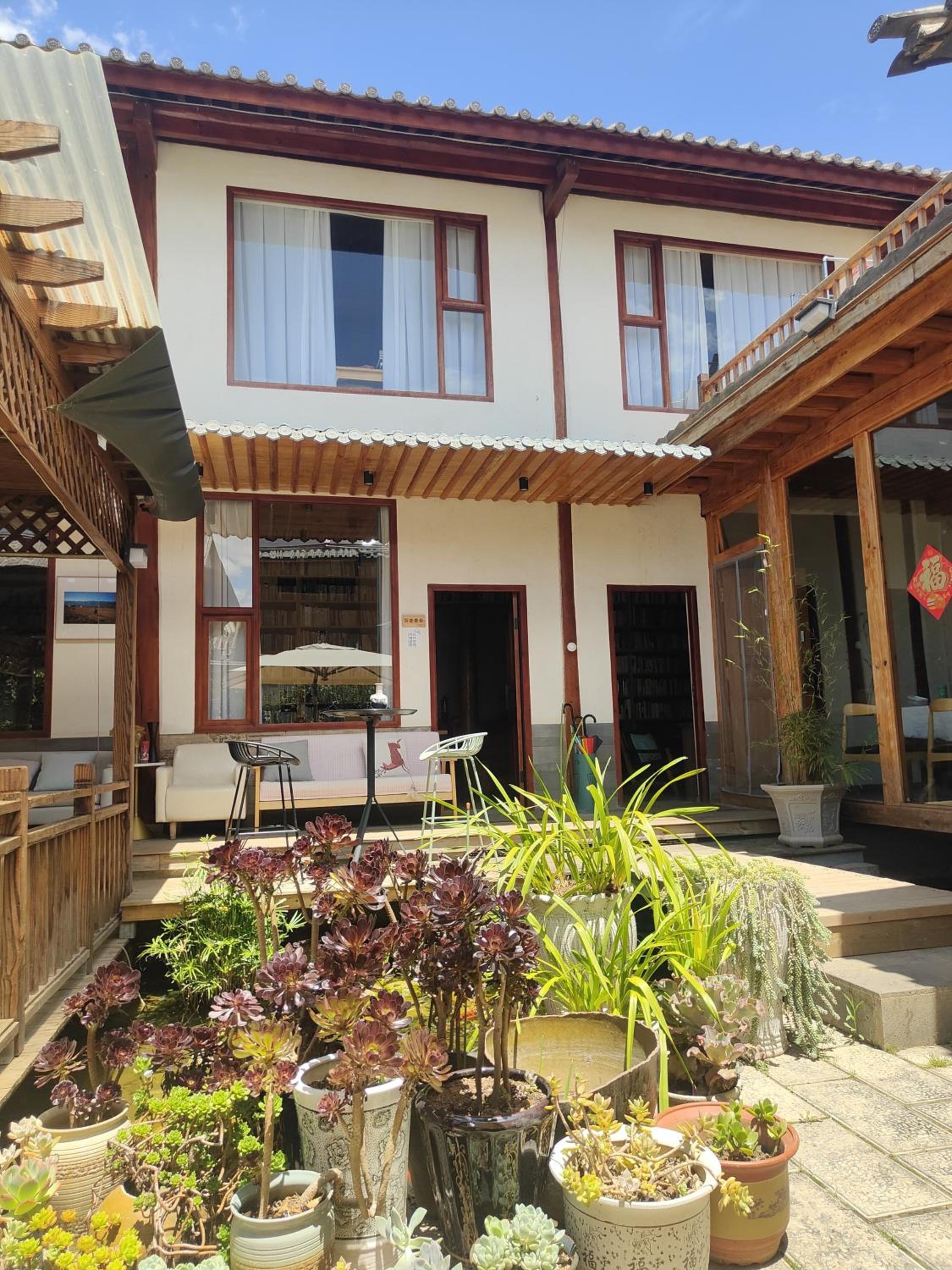 Jianchuan Shaxi Huasheli Inn