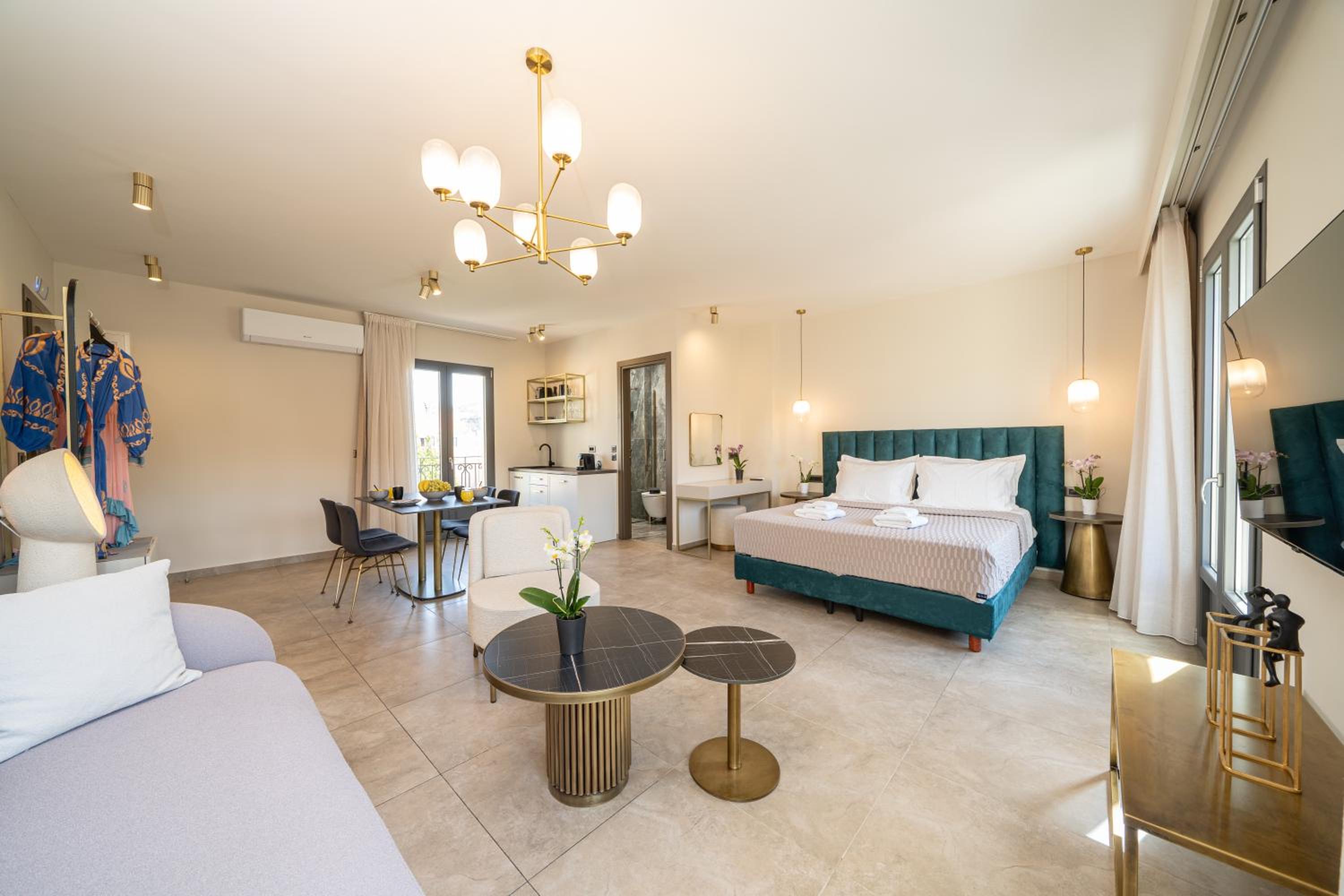 KANTADA central suite view 4