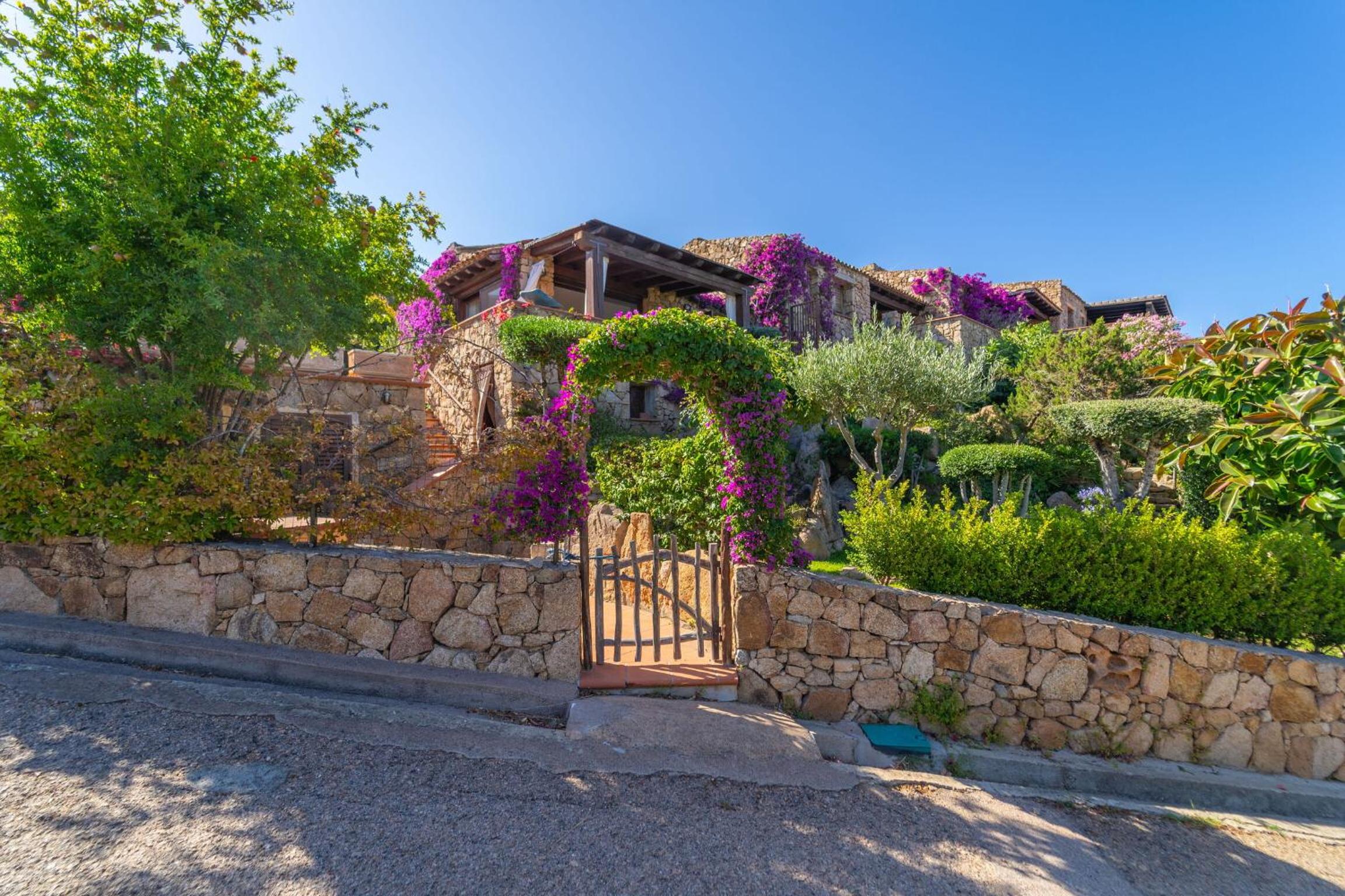 Villa Piperita - By Searly