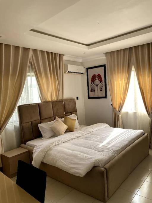 Kay's oasis Apartments Asokoro view 2