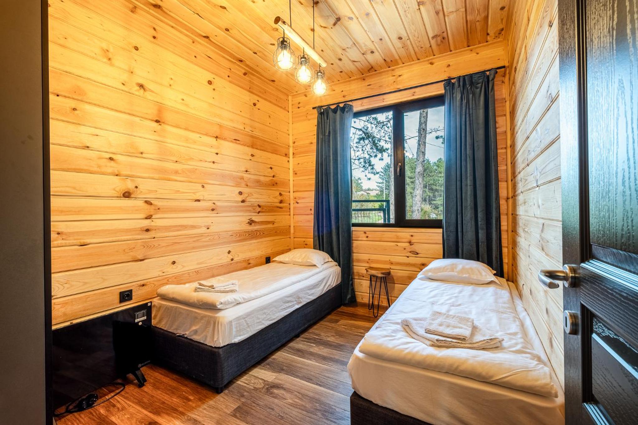 Forest House Vi