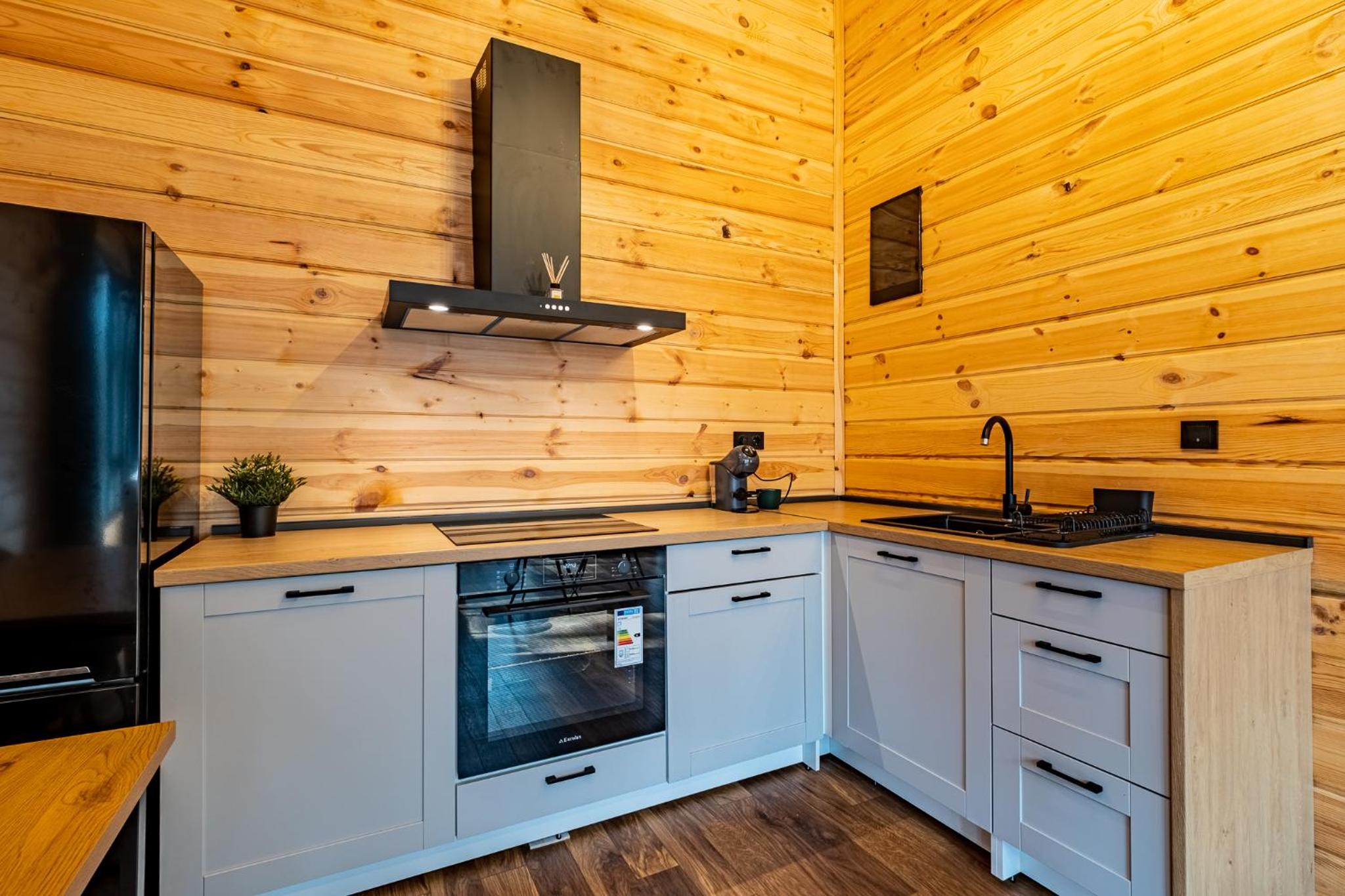 Forest House Vi