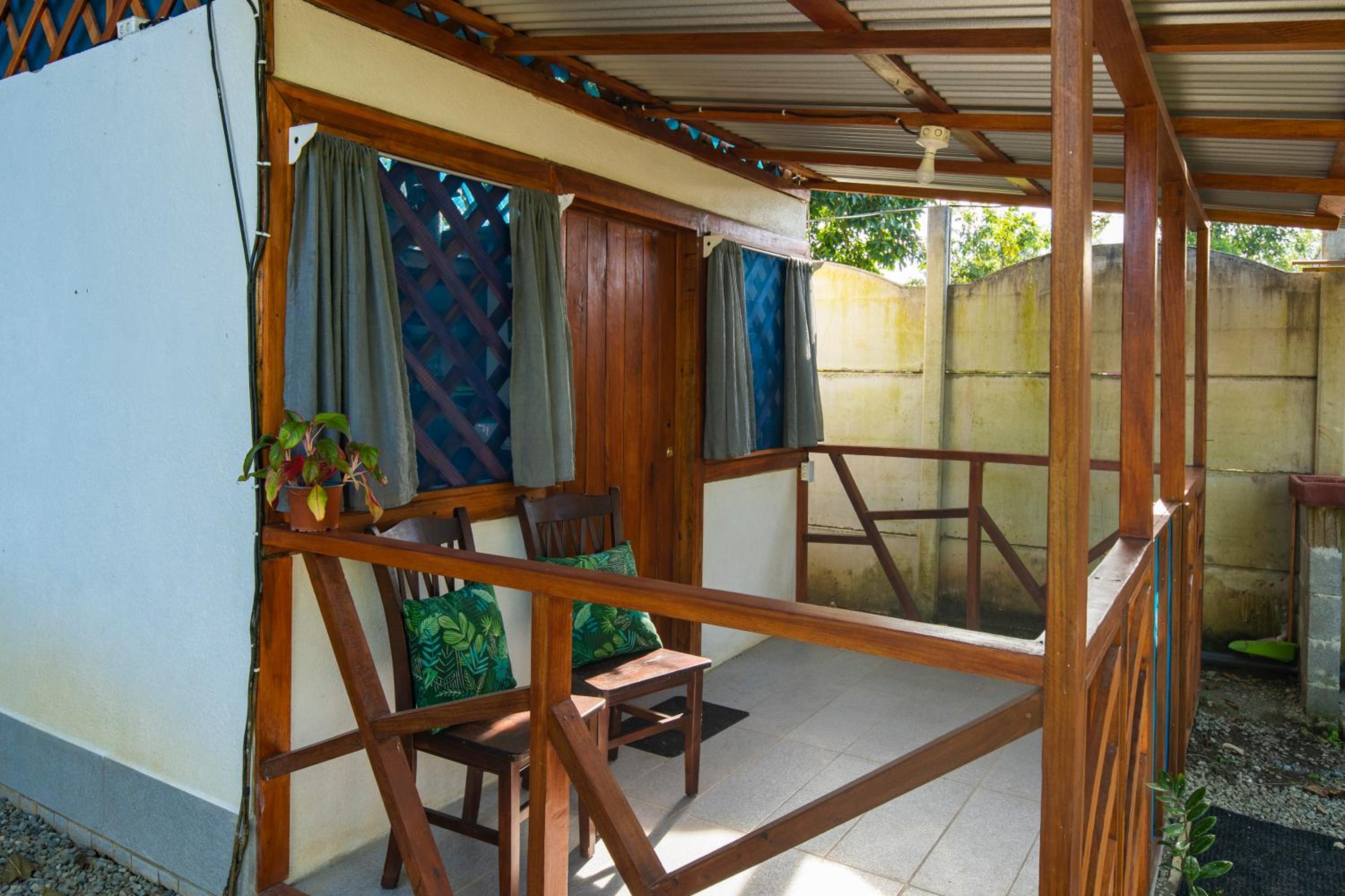 Casa Blanca Beachfront House with Shared Pool Access Pangea Lodge
