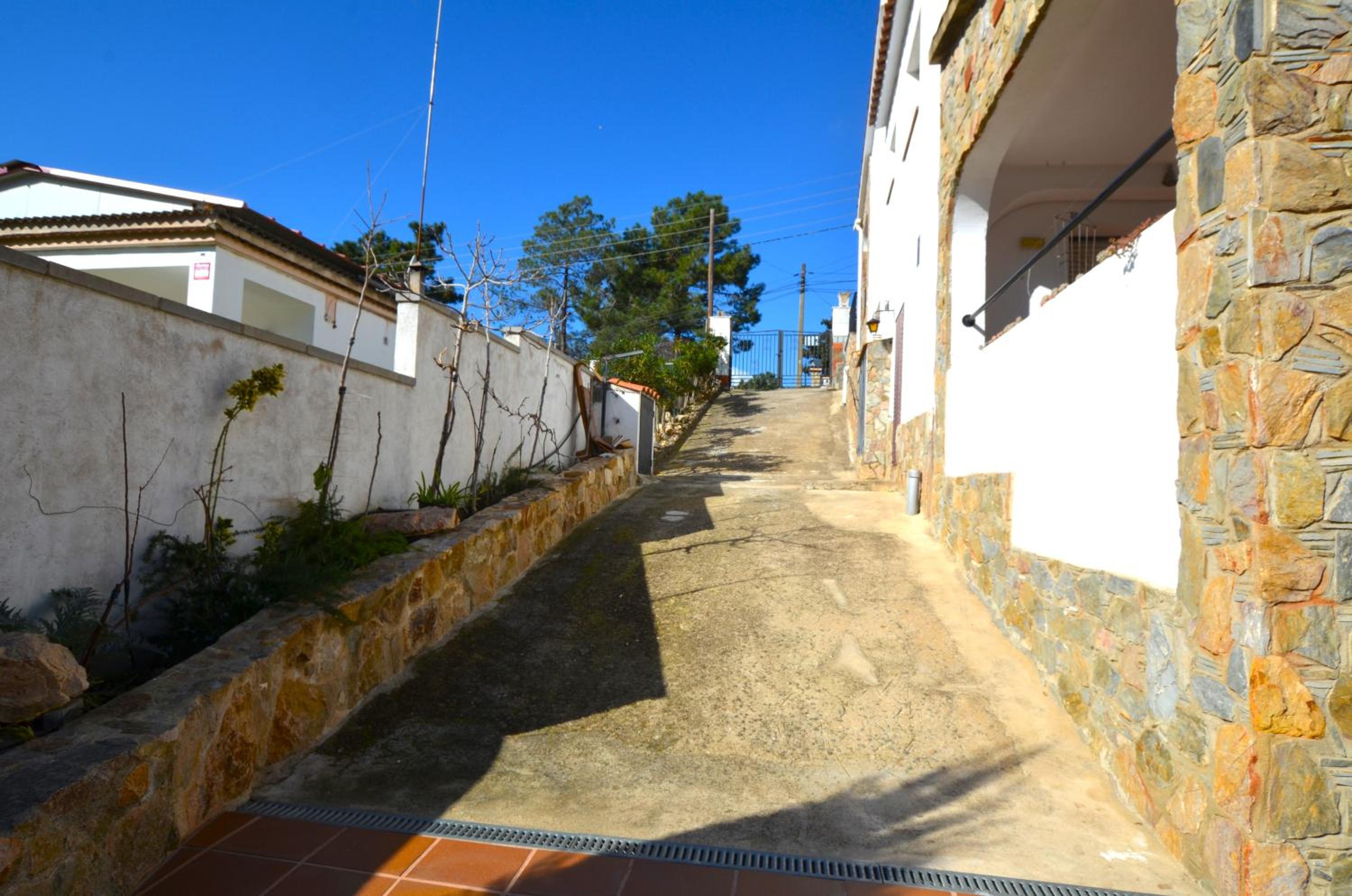 Villa Fernando 12 personas 8km Lloret de Mar view 3