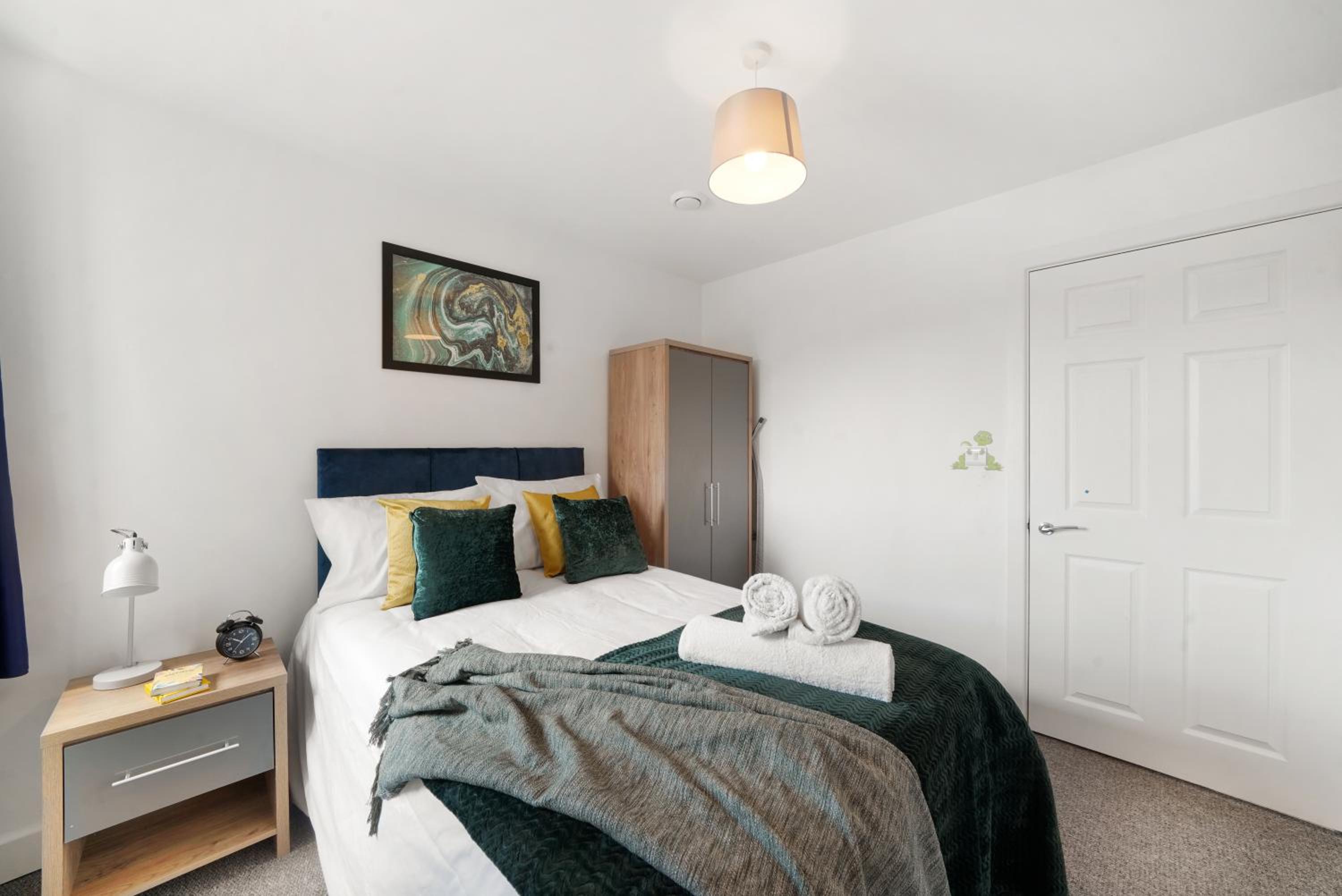 One and Two Bed Apartments Slough near Heathrow