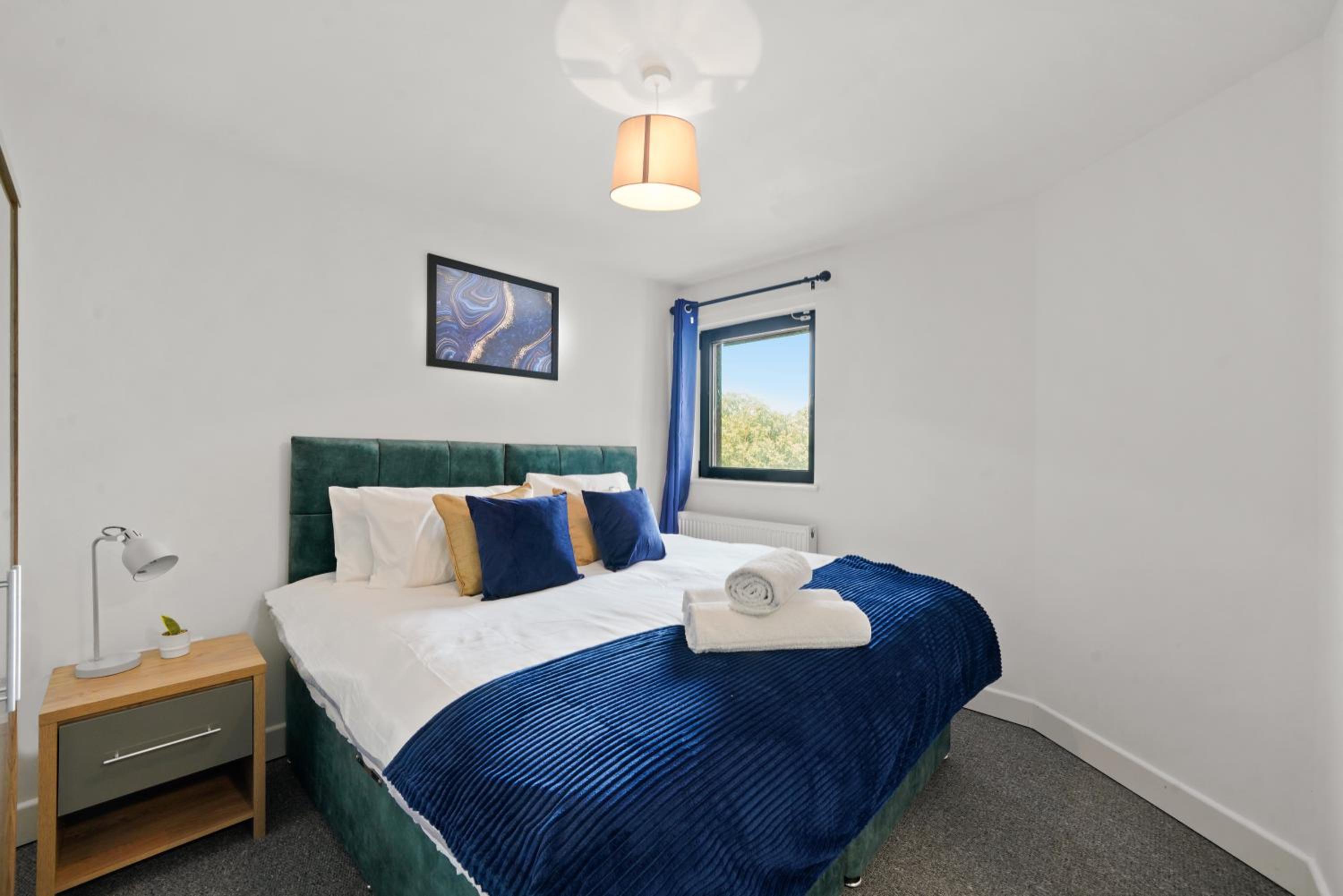 One and Two Bed Apartments Slough near Heathrow