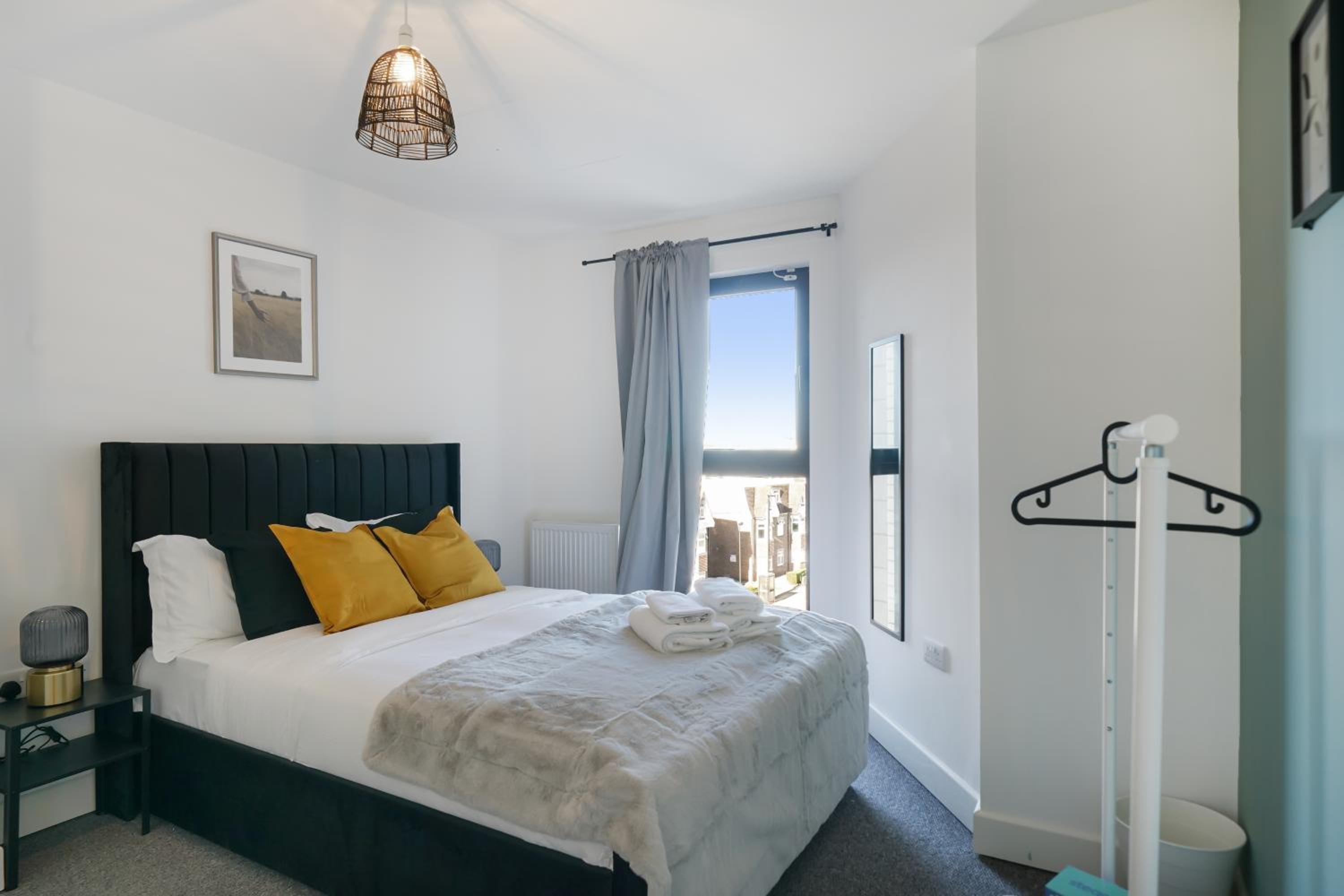 One and Two Bed Apartments Slough near Heathrow