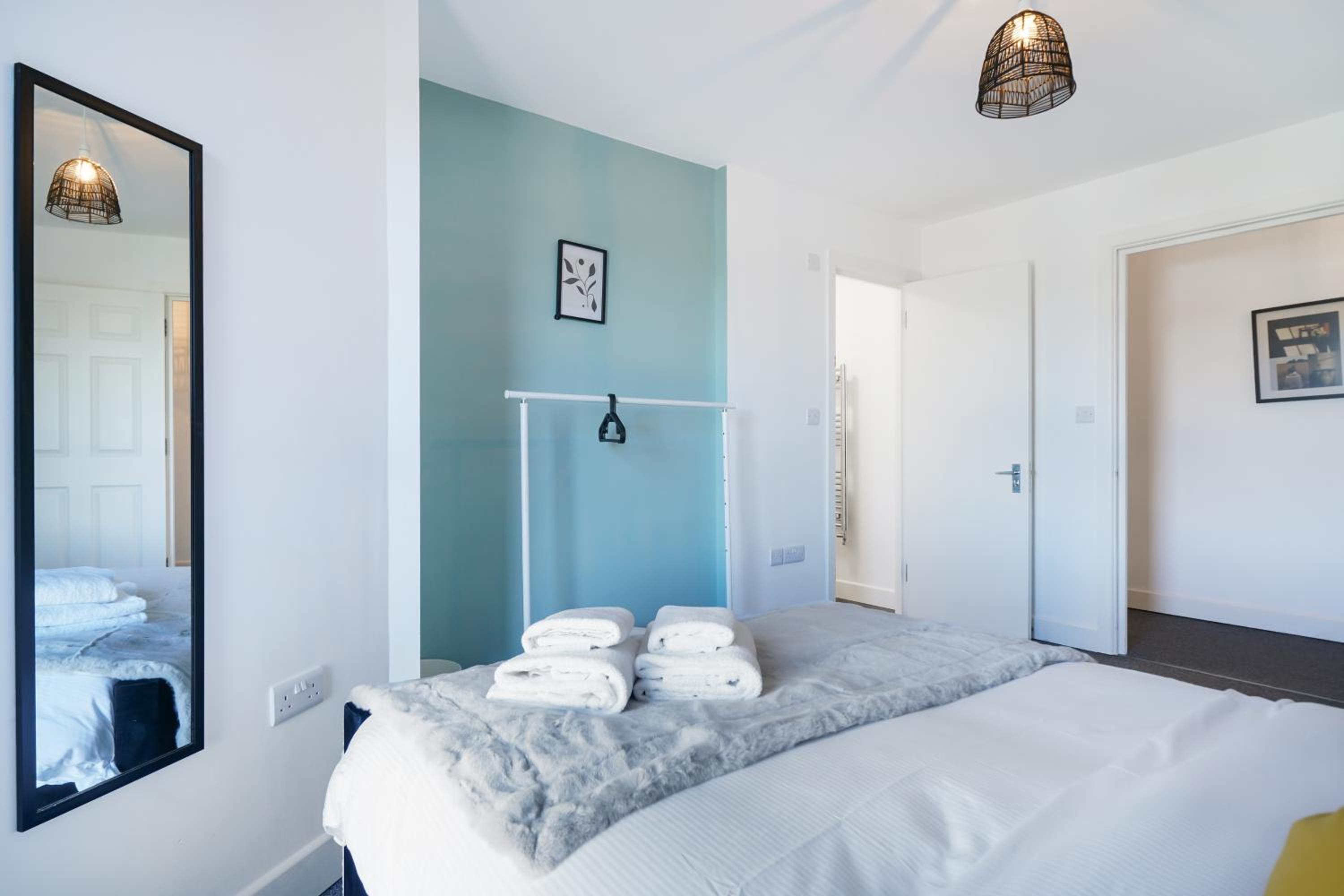 One and Two Bed Apartments Slough near Heathrow