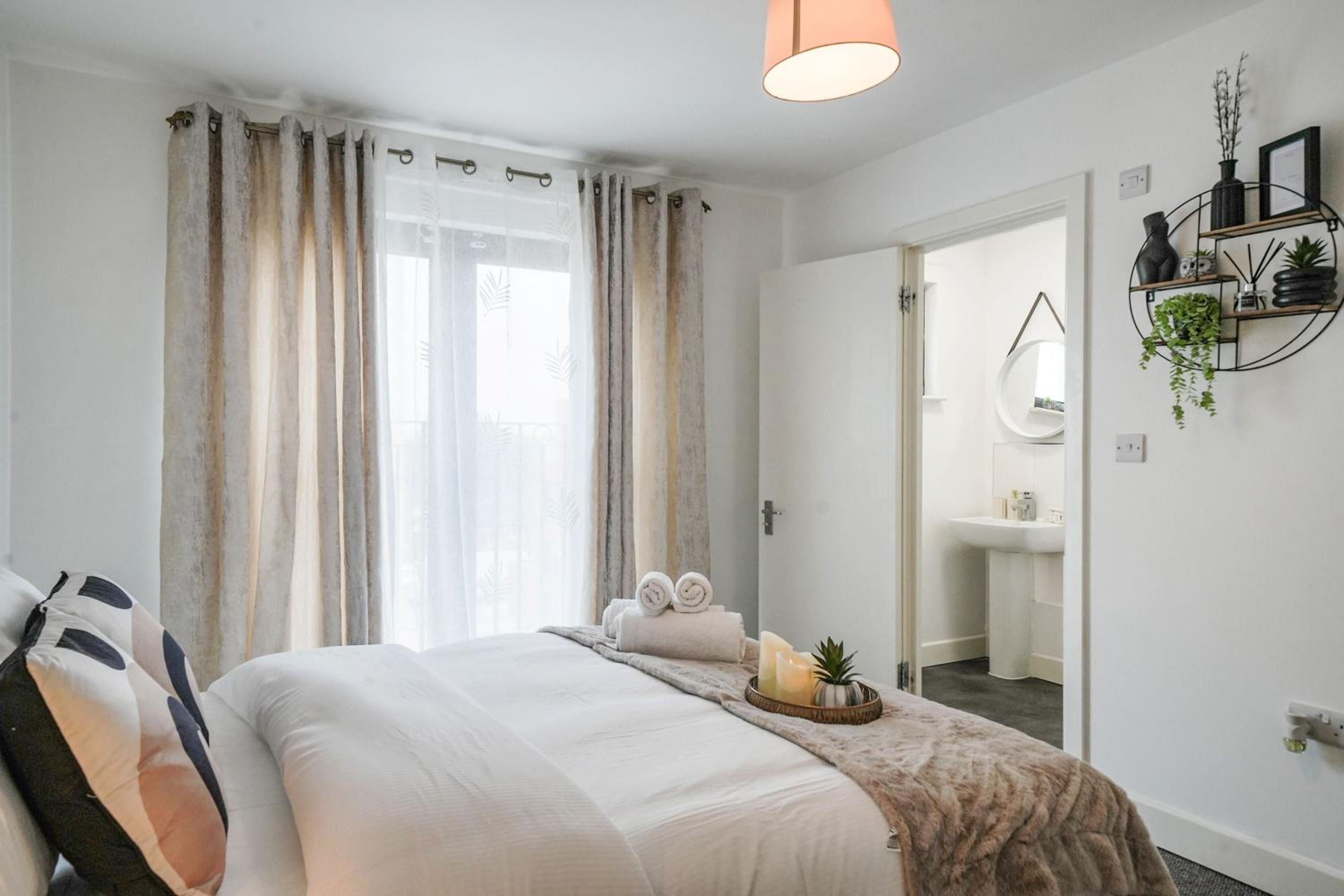 One and Two Bed Apartments Slough near Heathrow