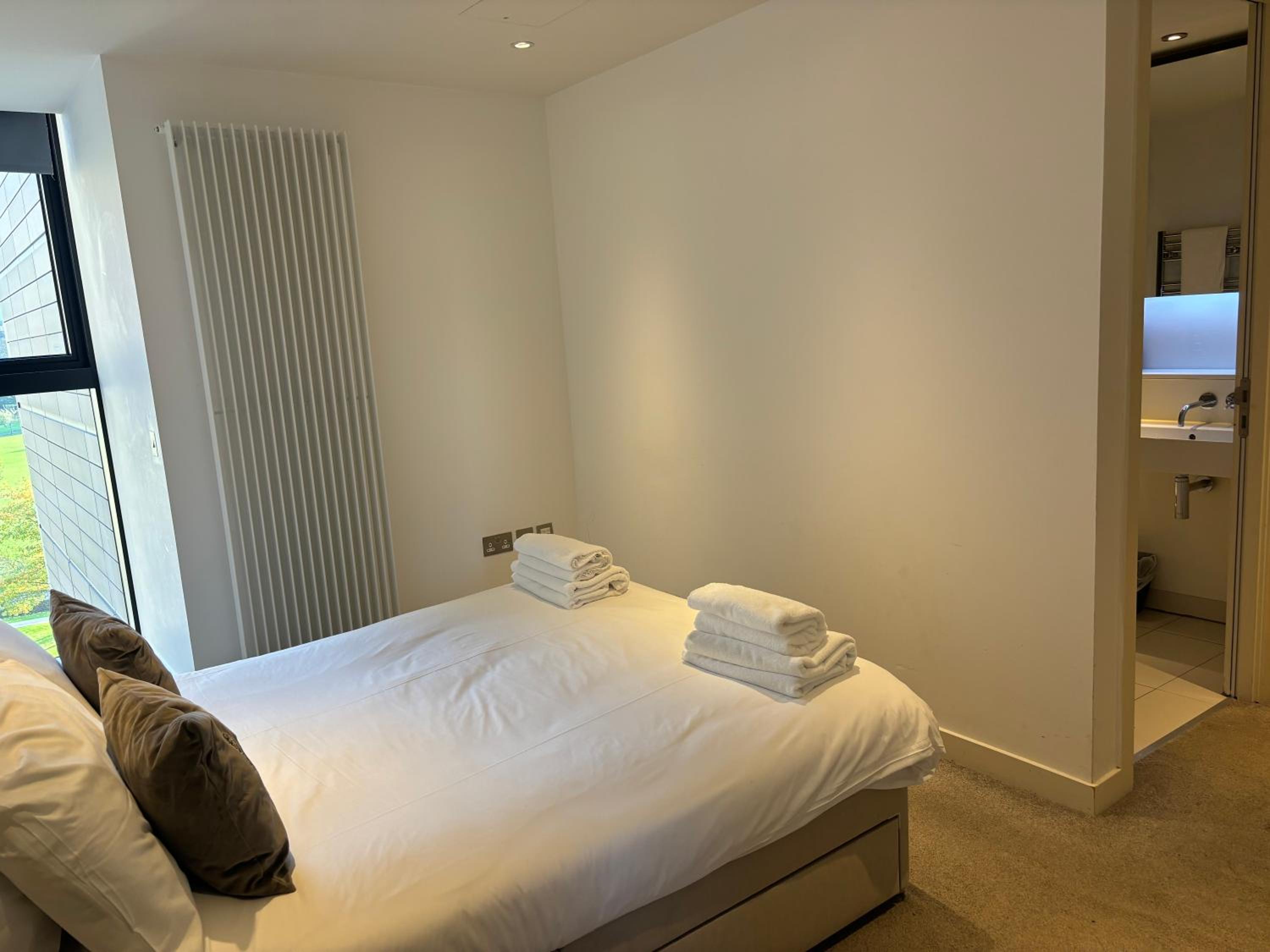 Executive Quartermile apartment near to Castle University with park view view 2