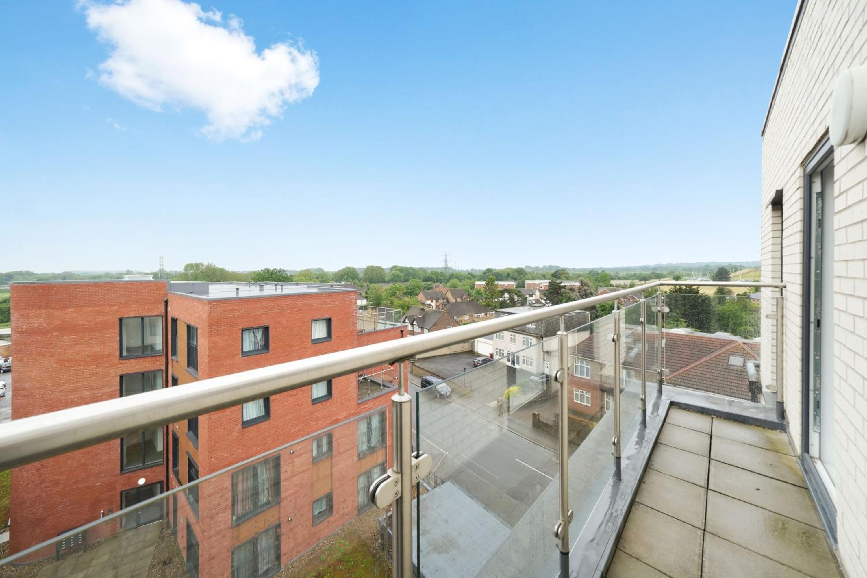 One and Two Bed Apartments Slough near Heathrow