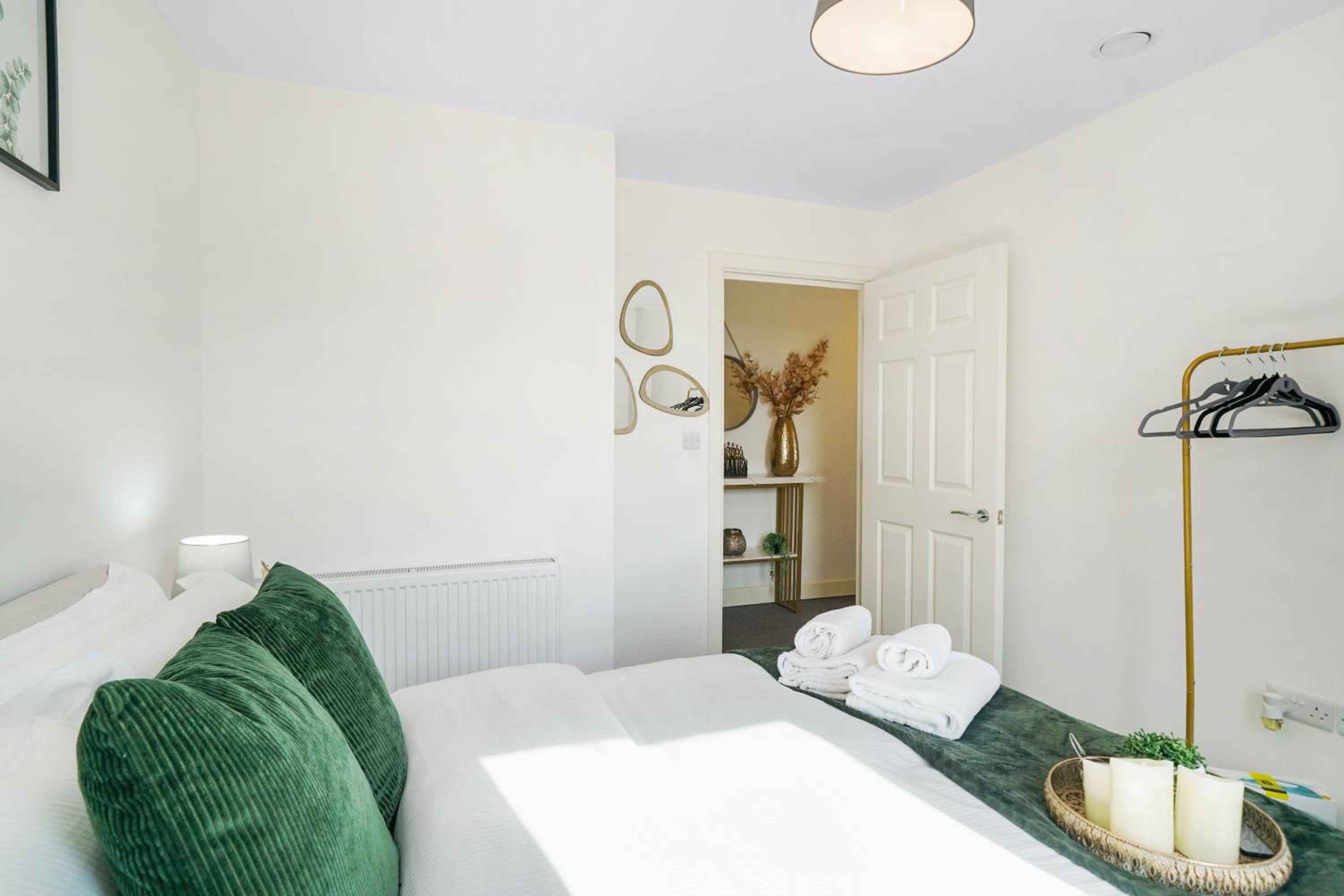 One and Two Bed Apartments Slough near Heathrow